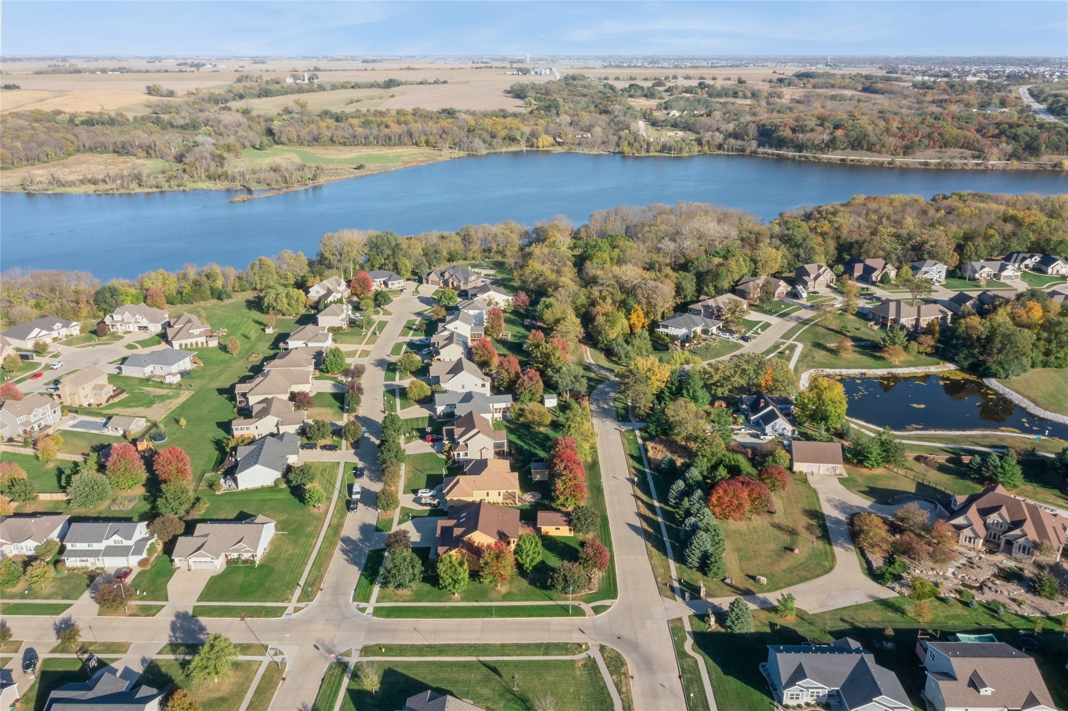 800 Lake View Avenue Property Photo 1