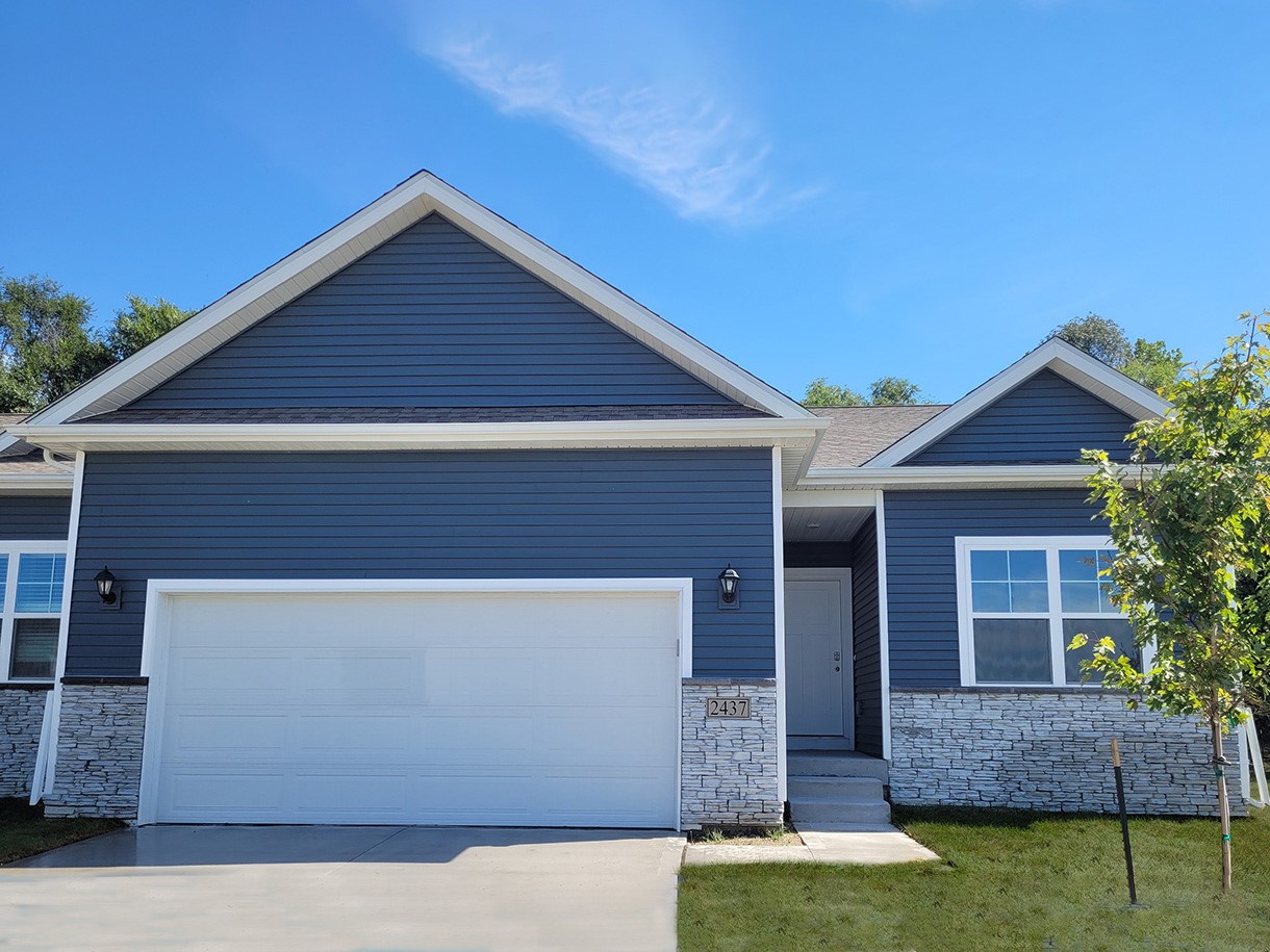 1056 Daisy Lane Property Photo 1
