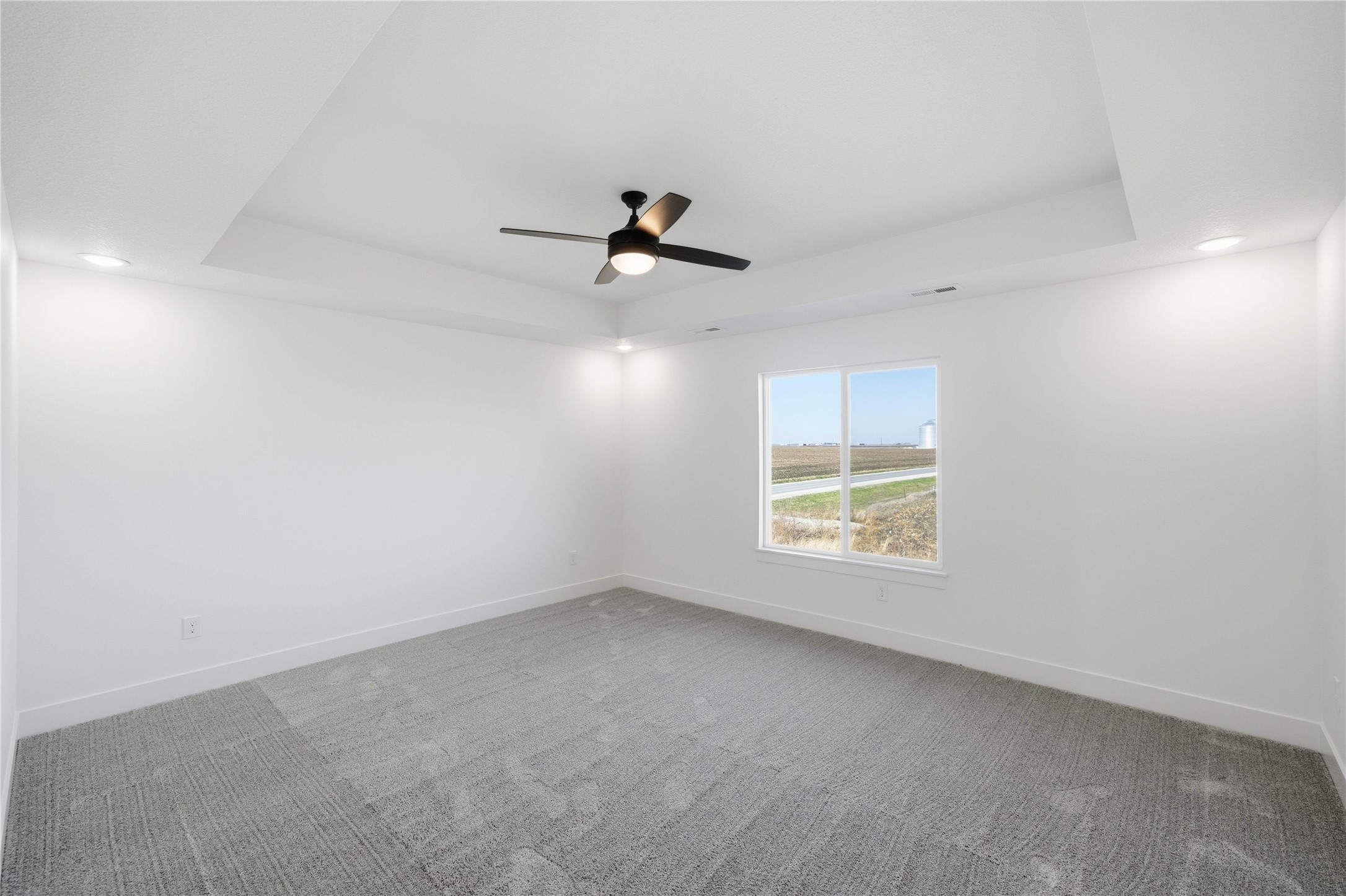 965 Nw Rolland Road Property Photo 12