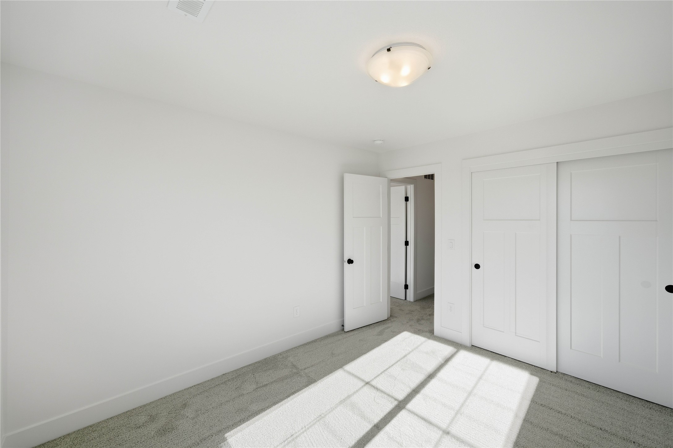 965 Nw Rolland Road Property Photo 21