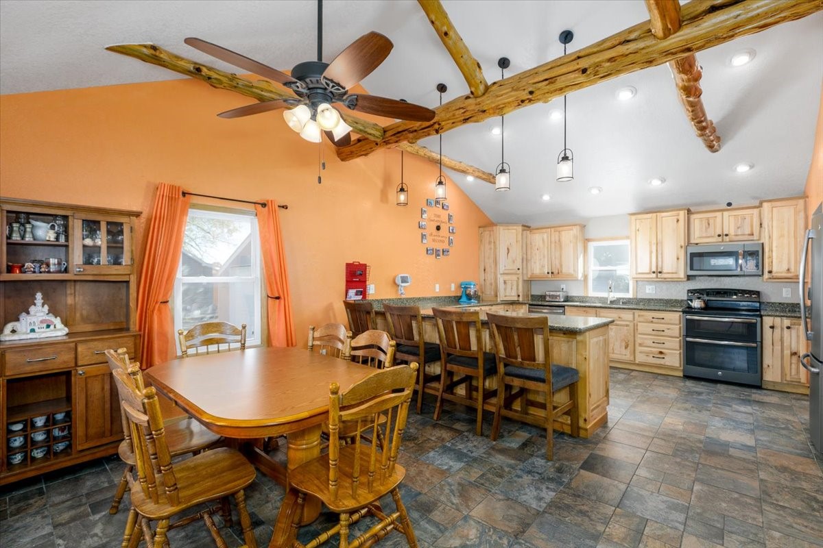 506 W Baker Street Property Photo 1