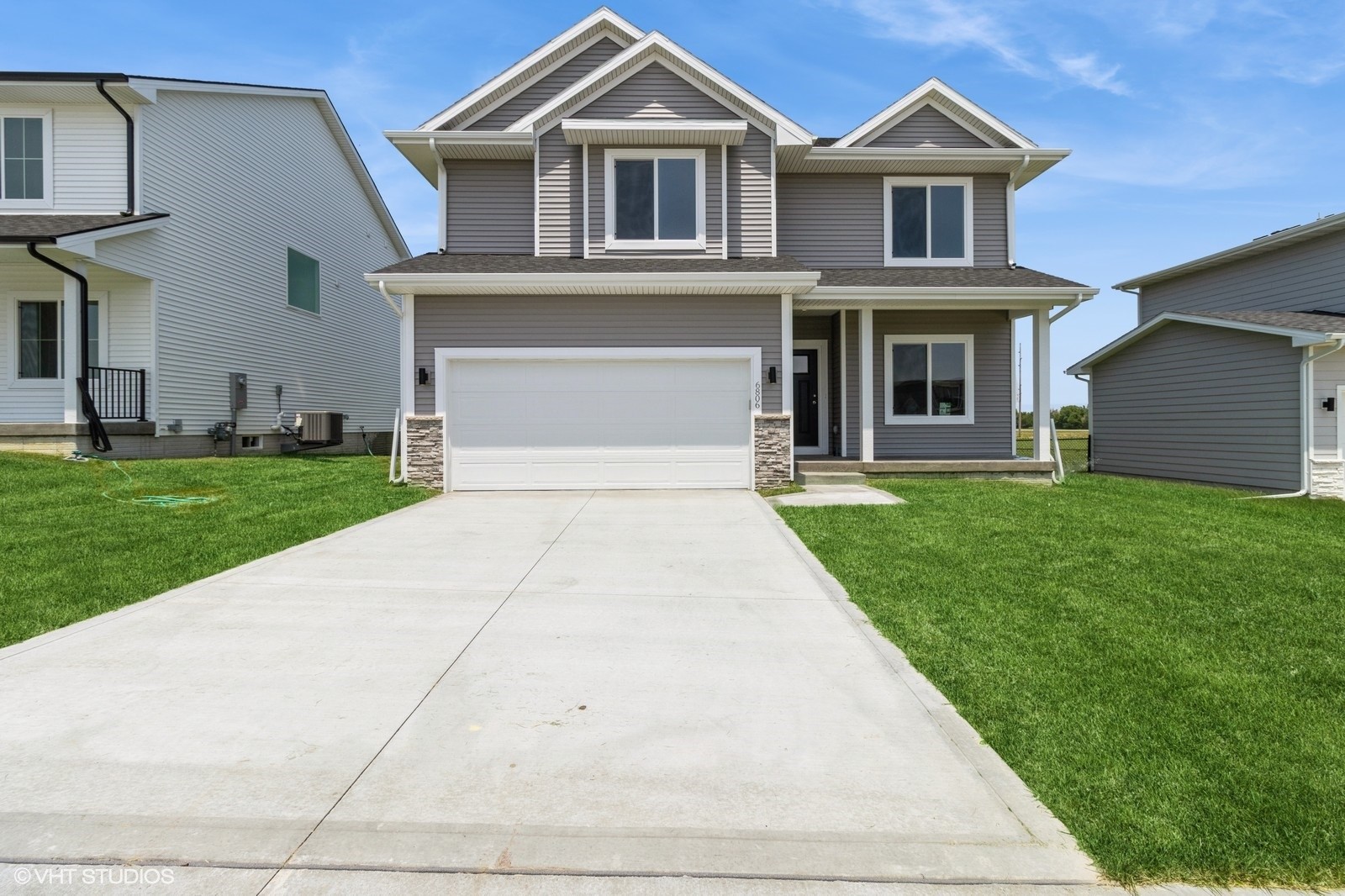 6806 Se 7th Avenue Property Photo 1