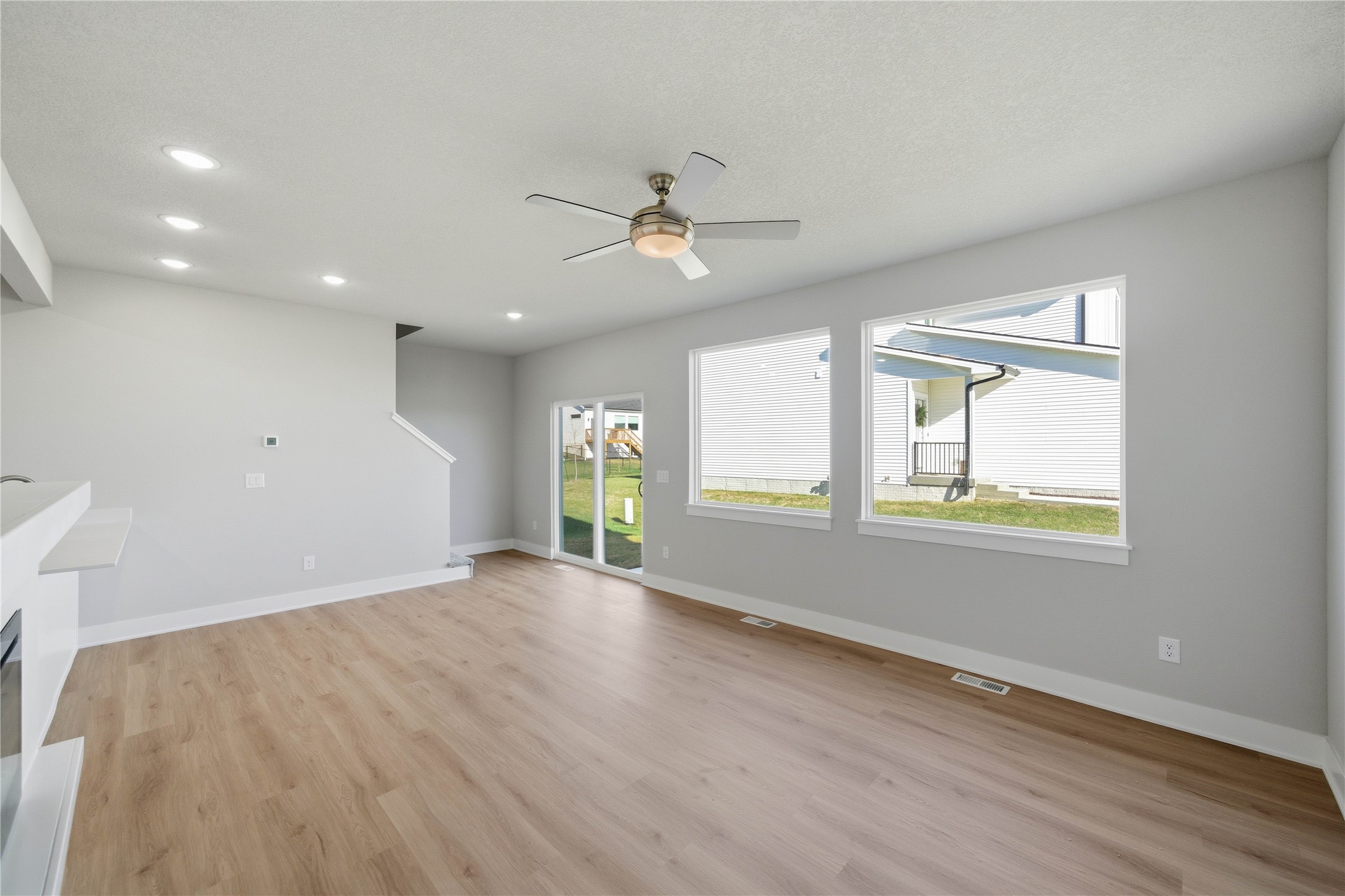 4227 5th Avenue Sw Property Photo 4
