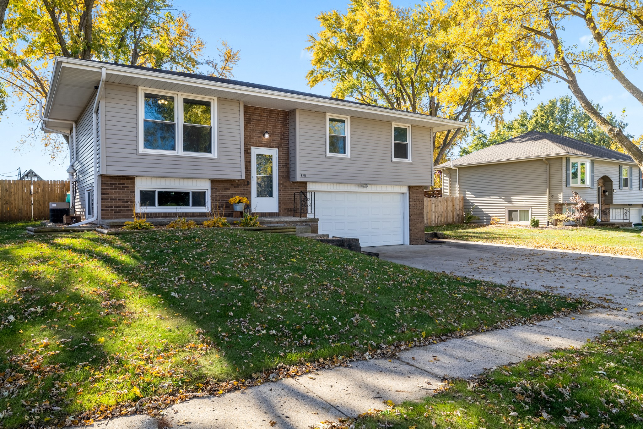 620 Parkview Lane Property Photo 1