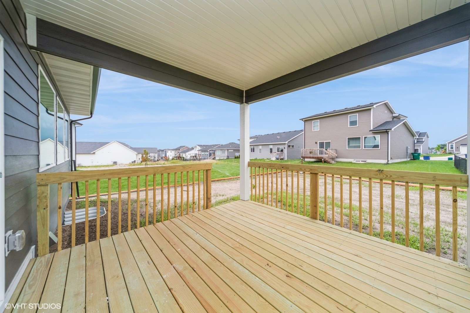 15015 Springbrook Trail Property Photo 2