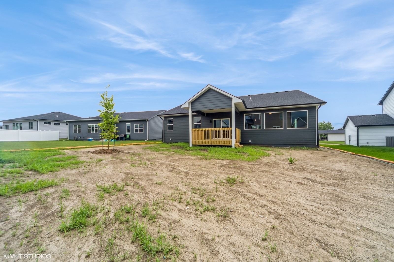 15015 Springbrook Trail Property Photo 3