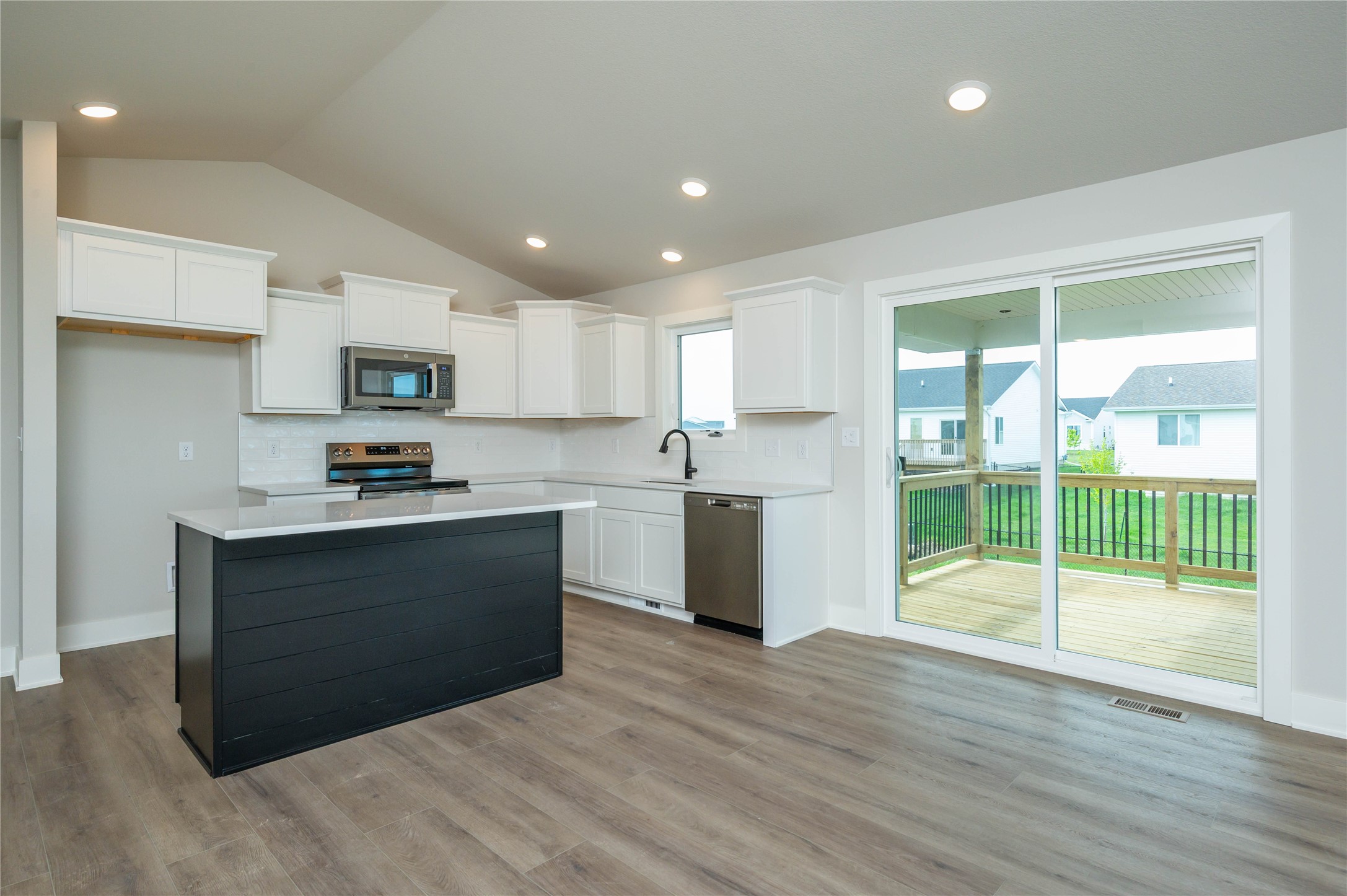 4203 Ne 7th Street Property Photo 5
