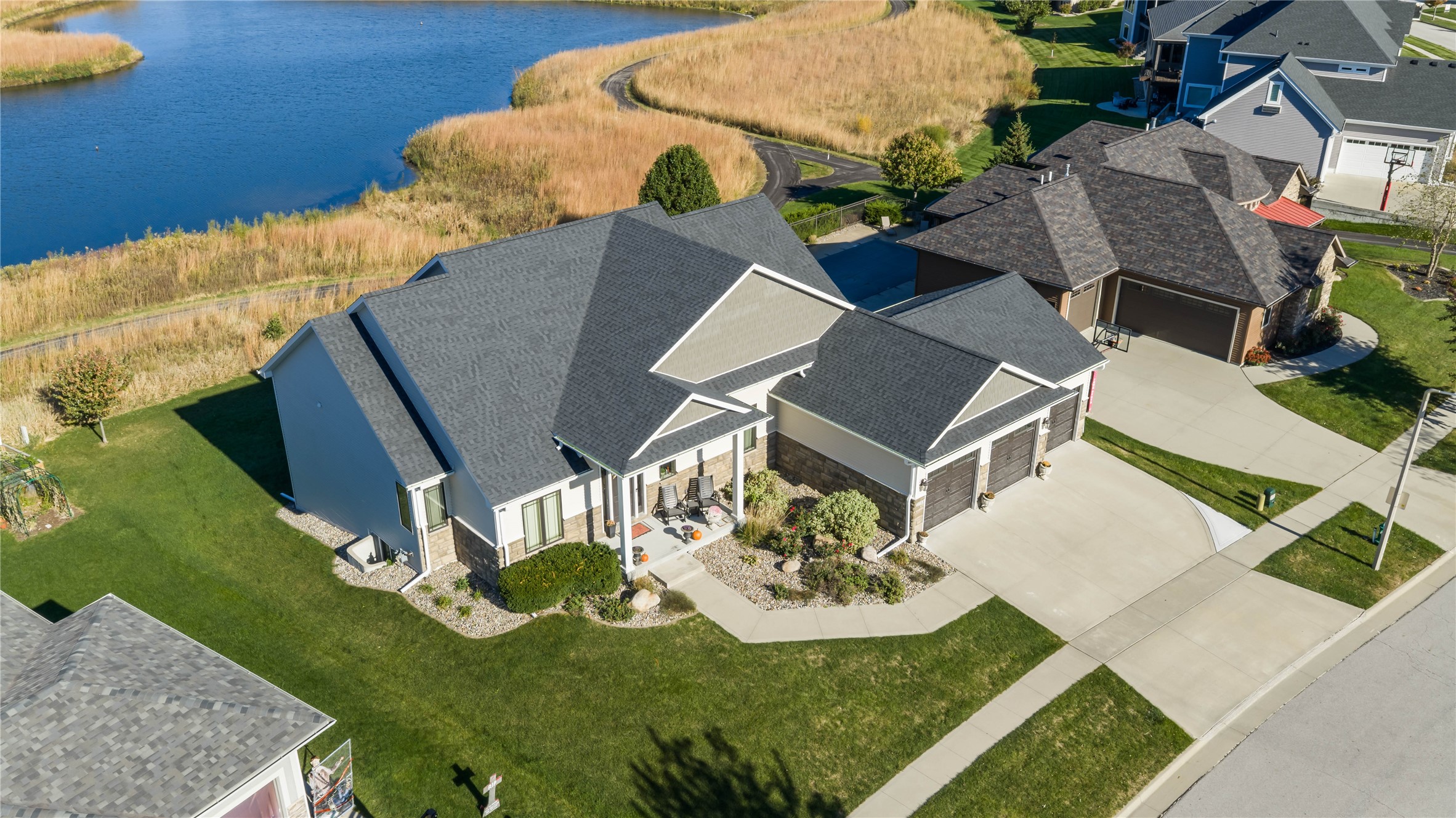 2711 Coyote Drive Property Photo 1