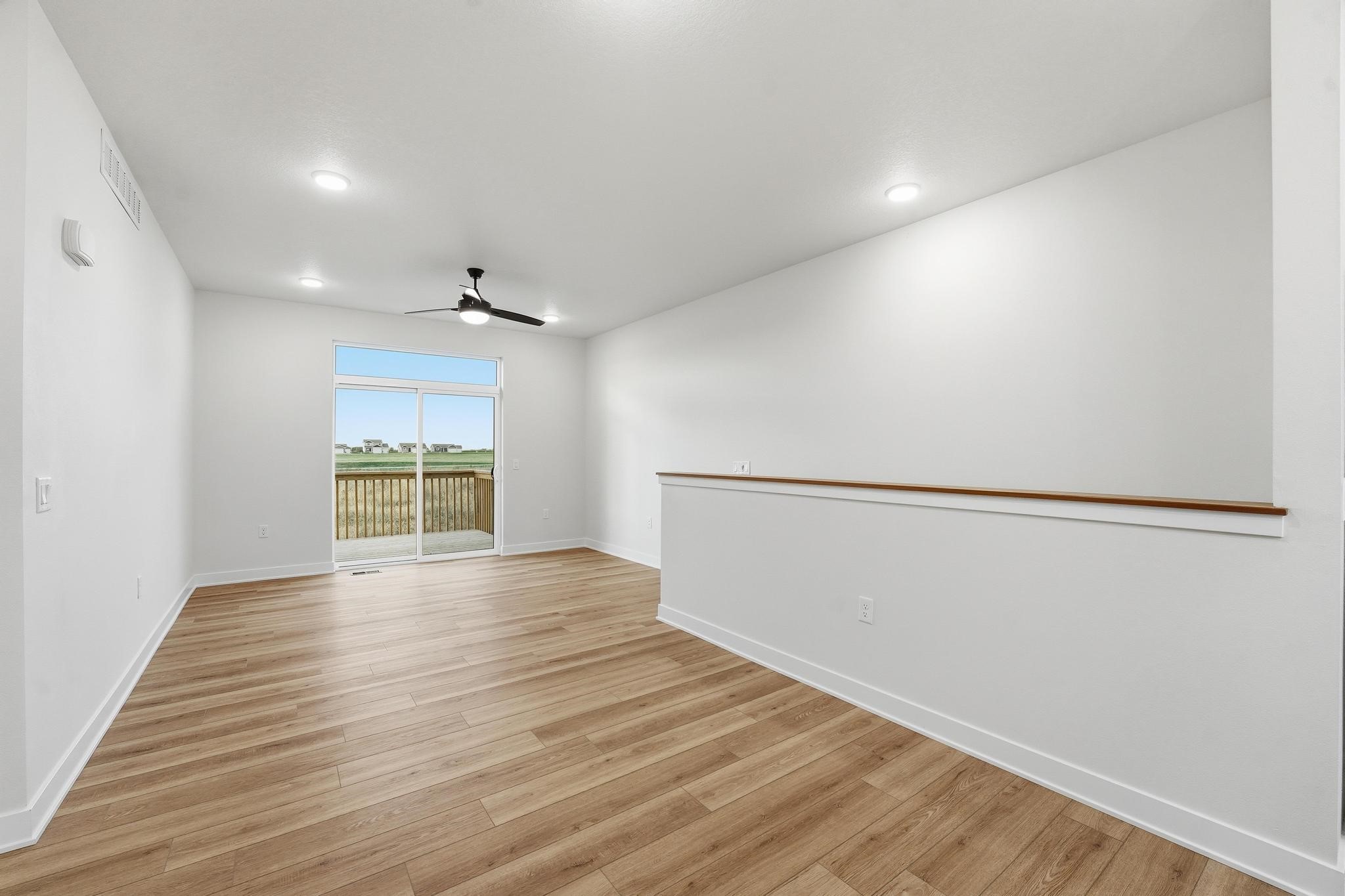 1376 Meadow Rose Place Property Photo 8