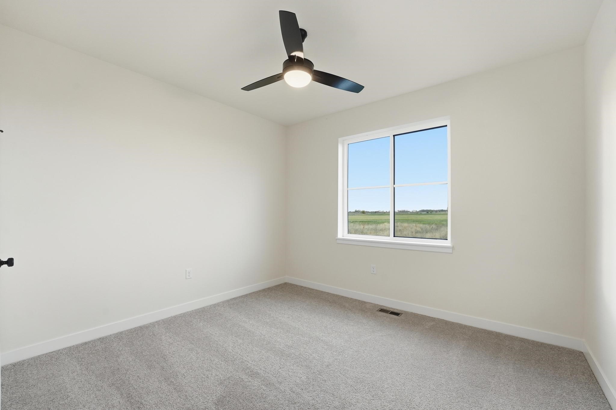 1376 Meadow Rose Place Property Photo 9