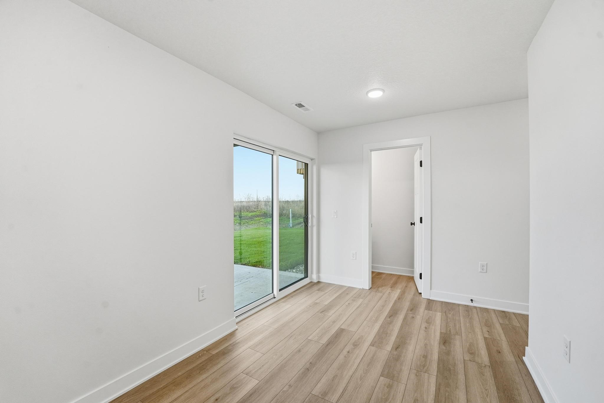 1376 Meadow Rose Place Property Photo 16