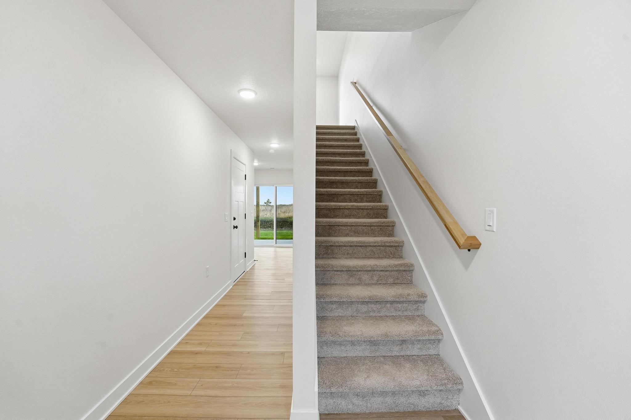 1372 Meadow Rose Place Property Photo 2