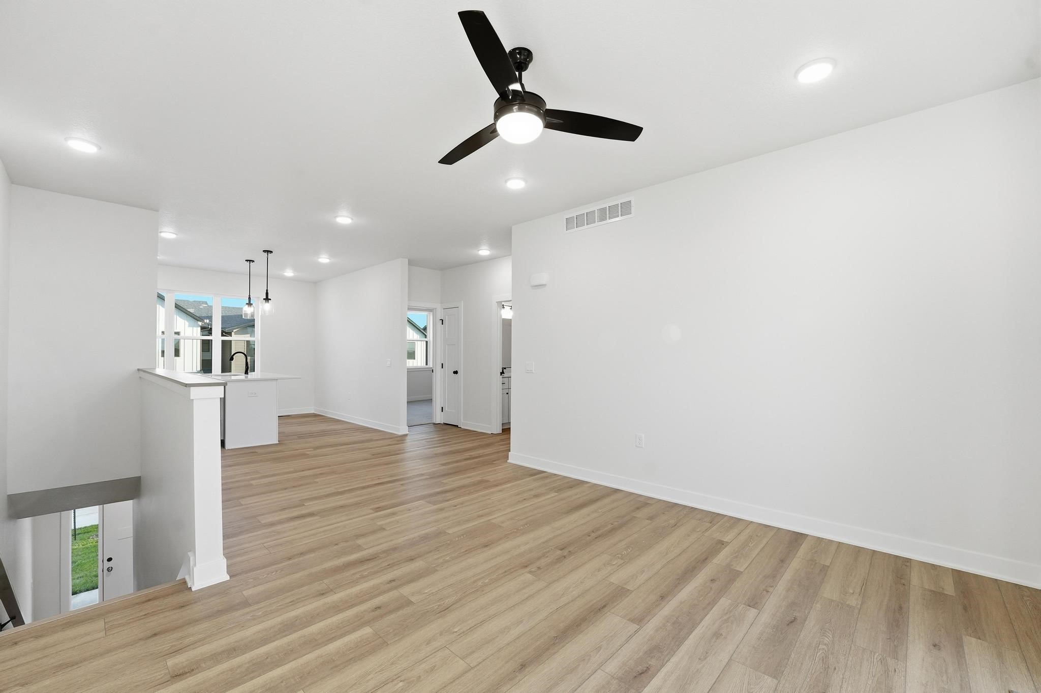 1372 Meadow Rose Place Property Photo 8