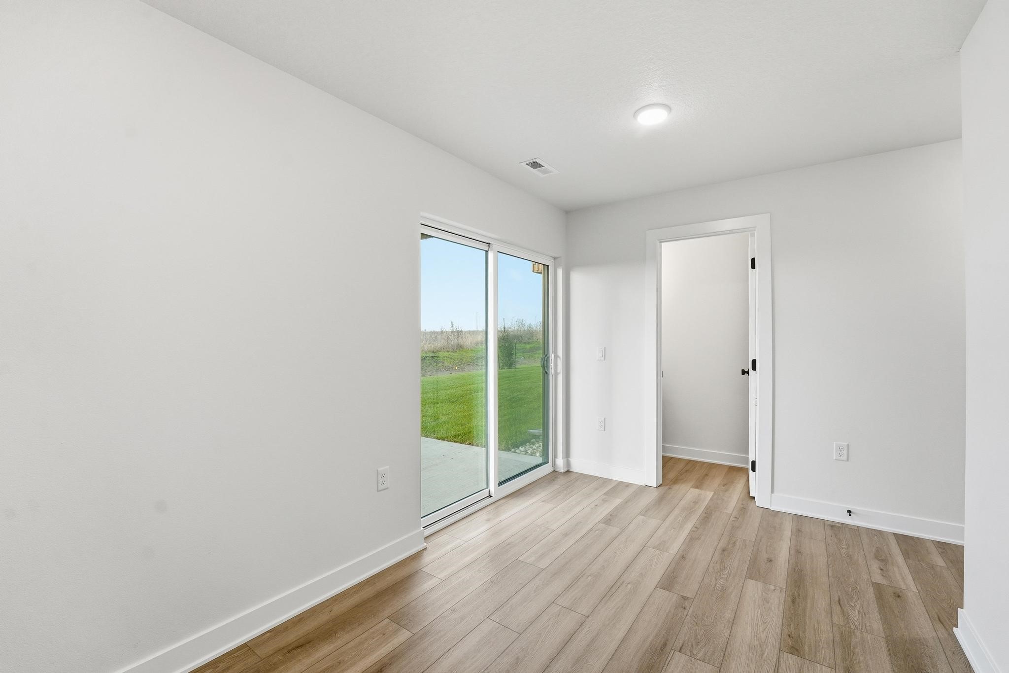 1372 Meadow Rose Place Property Photo 17
