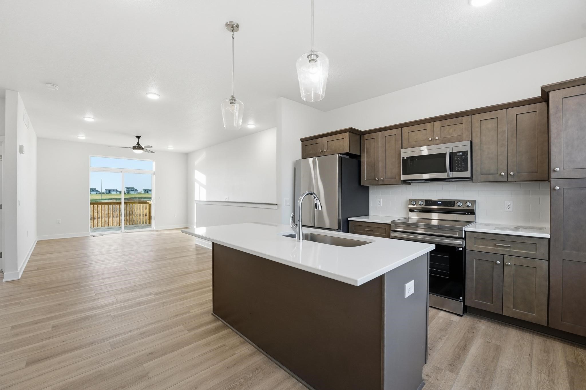 1362 Meadow Rose Place Property Photo 3
