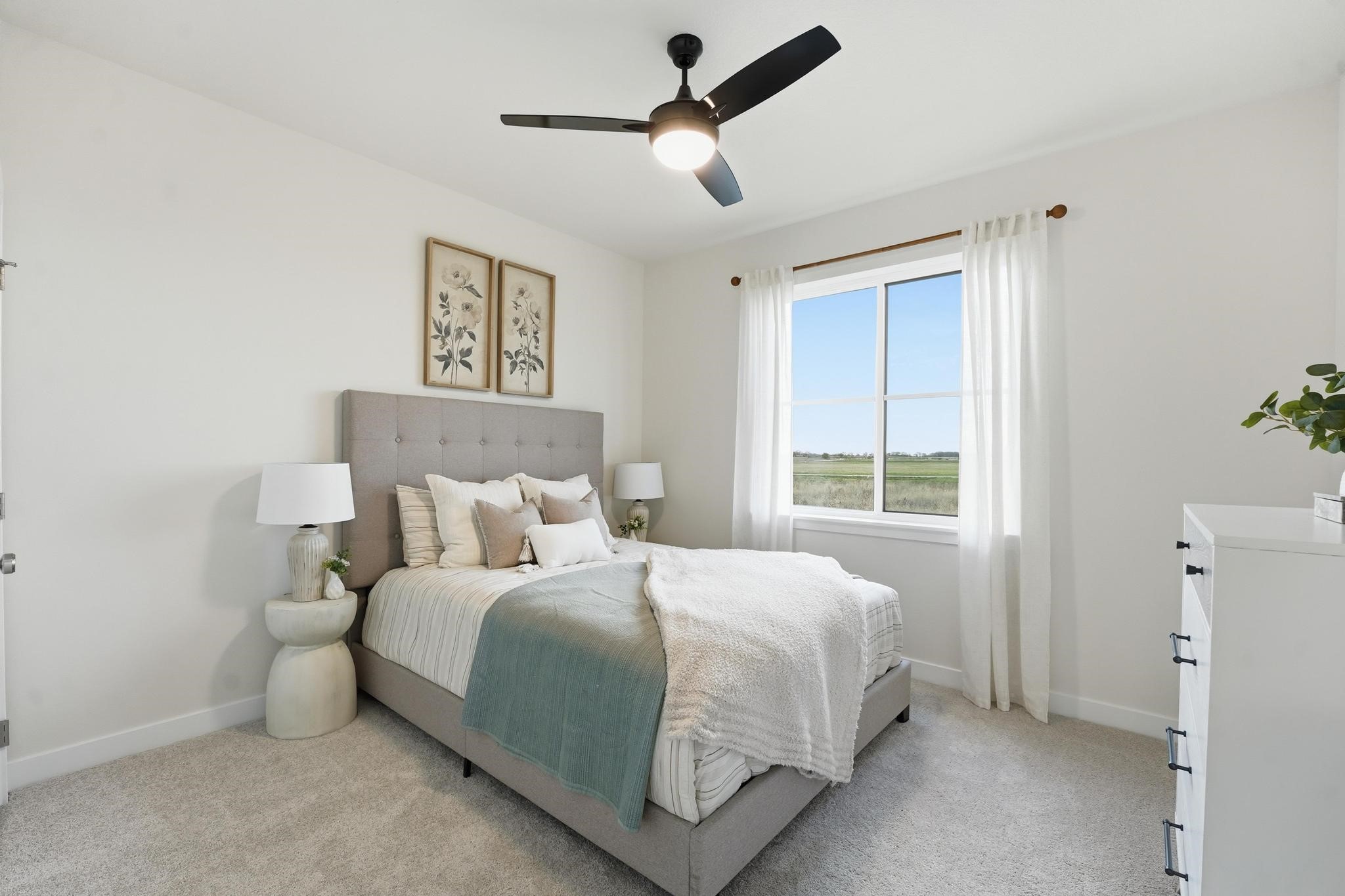 1366 Meadow Rose Place Property Photo 11