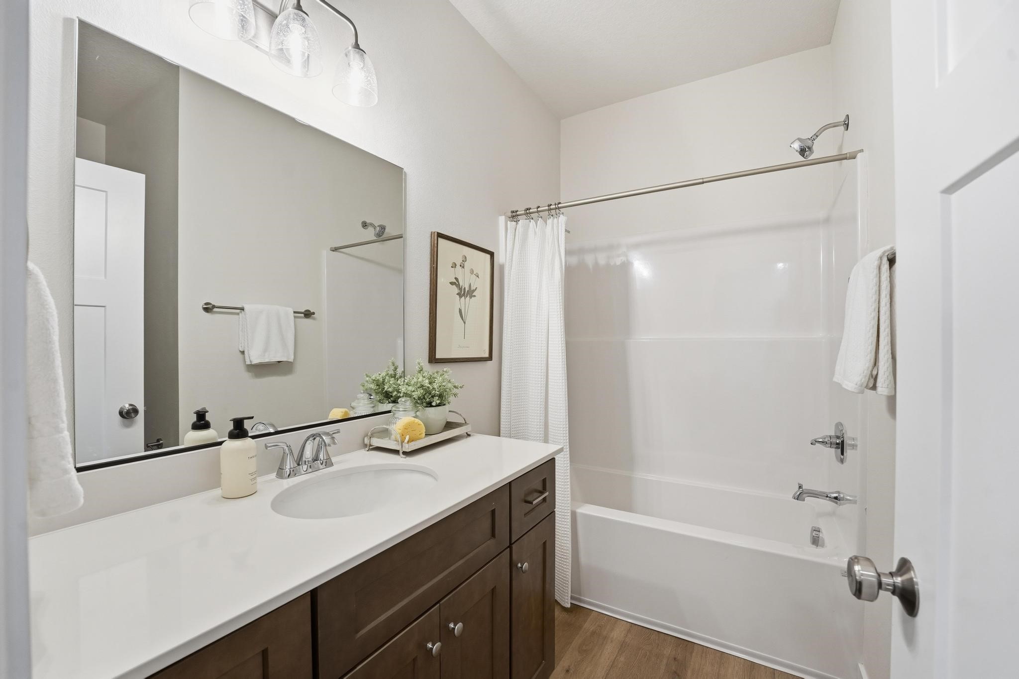 1366 Meadow Rose Place Property Photo 13
