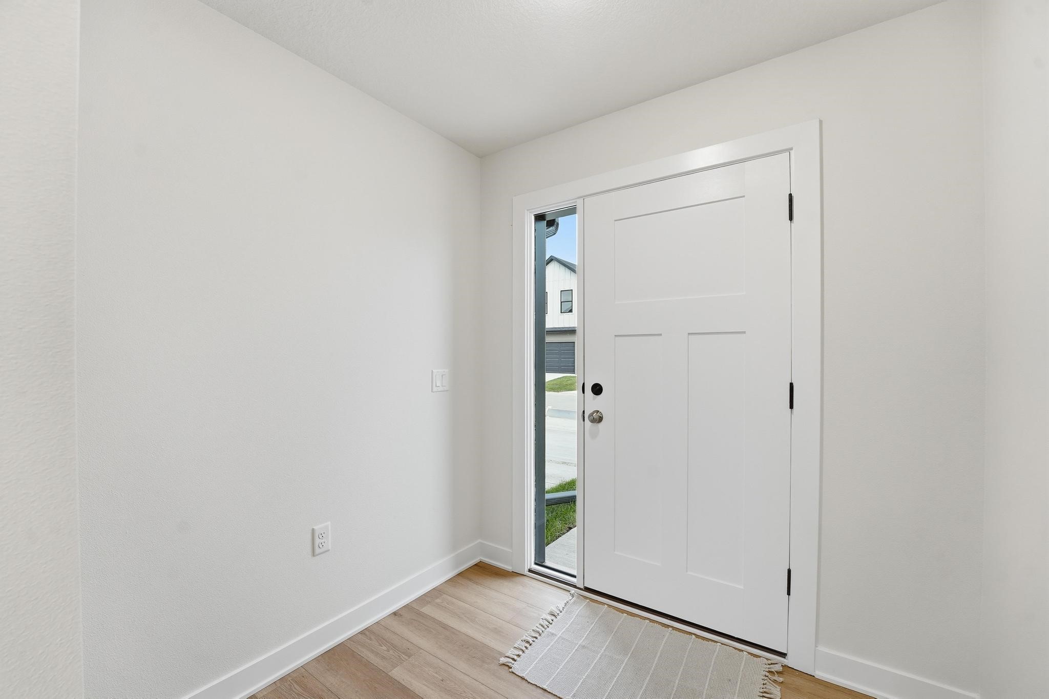 1366 Meadow Rose Place Property Photo 19