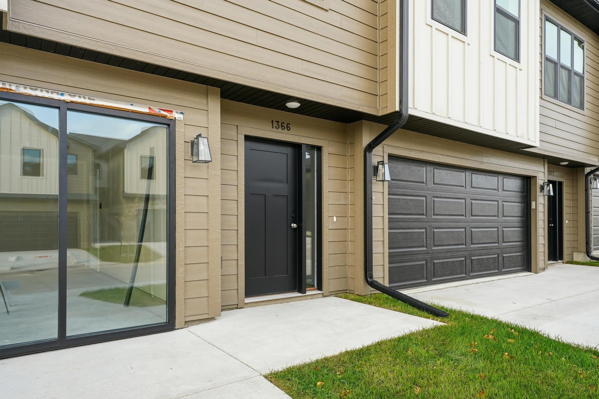 1366 Meadow Rose Place Property Photo 22