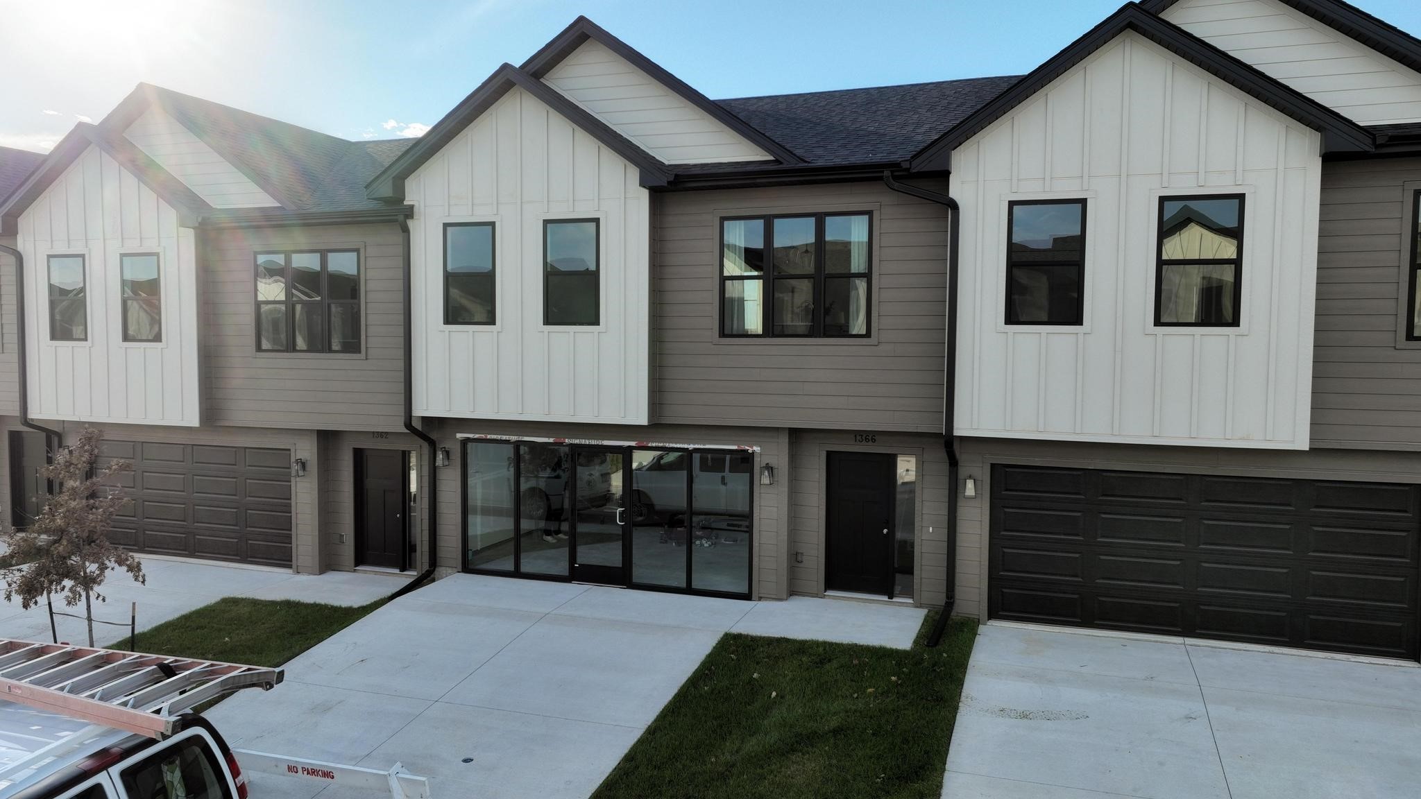 1366 Meadow Rose Place Property Photo 24