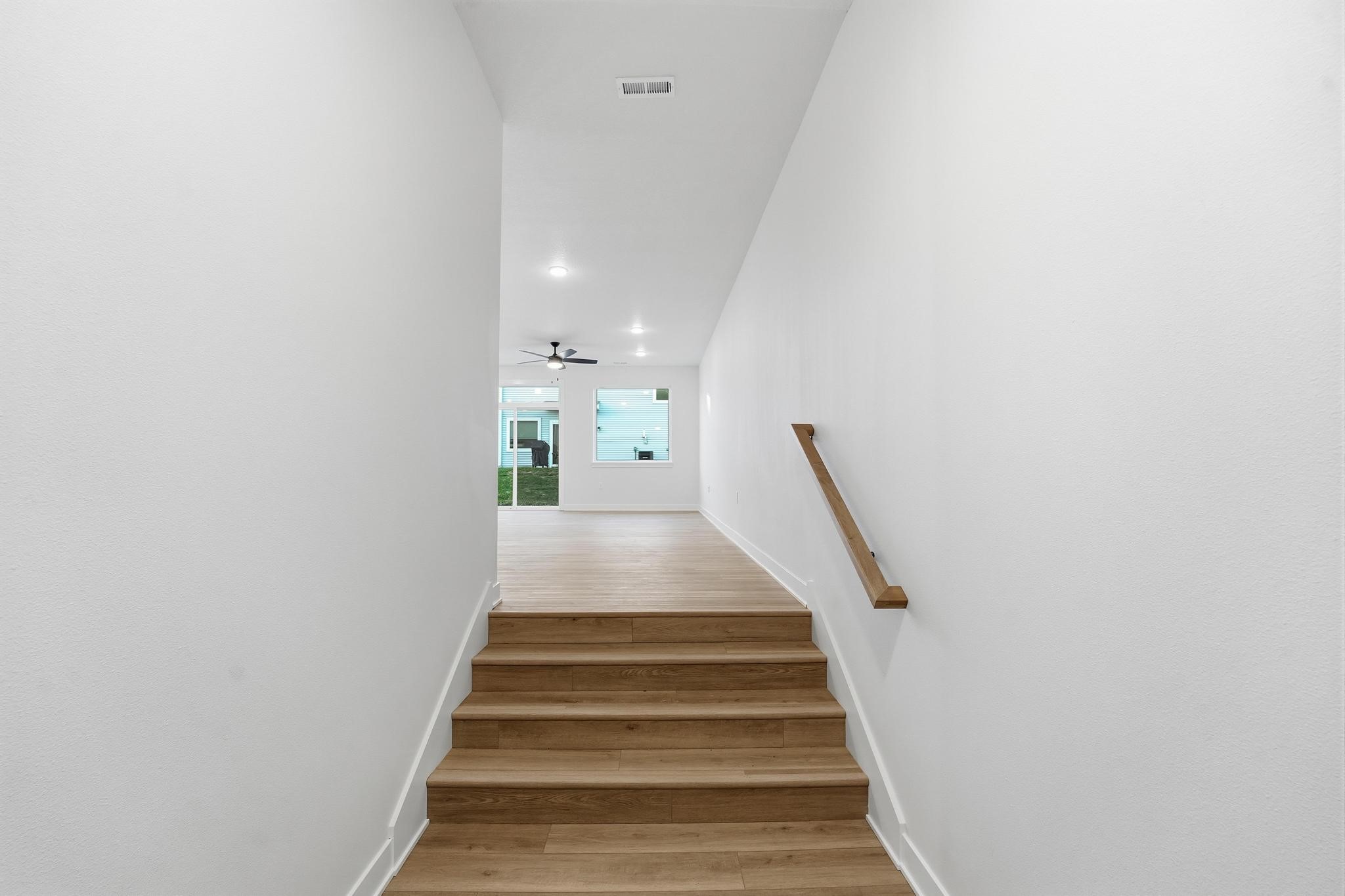 713 Campusside Place Property Photo 3