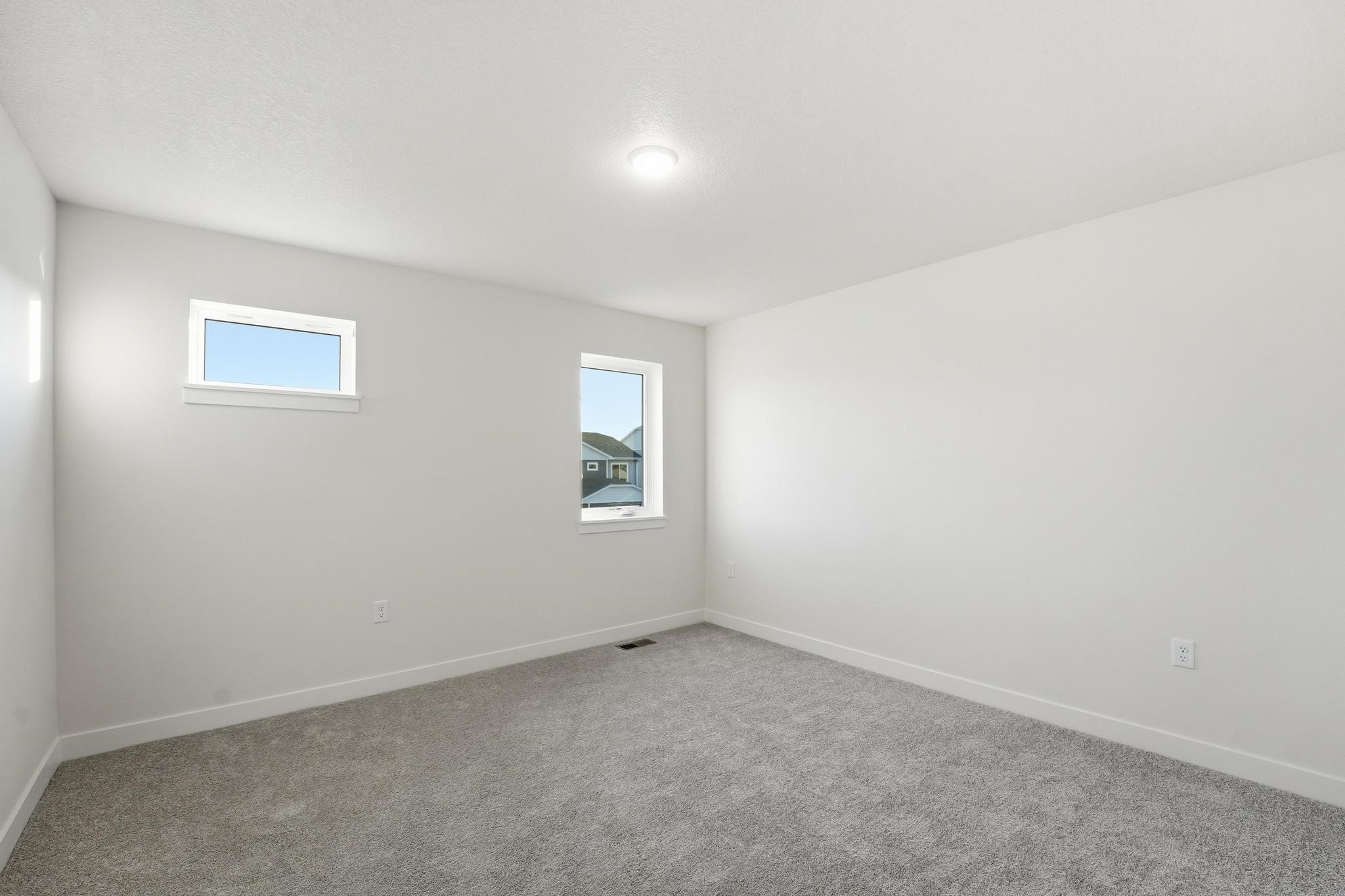 713 Campusside Place Property Photo 14