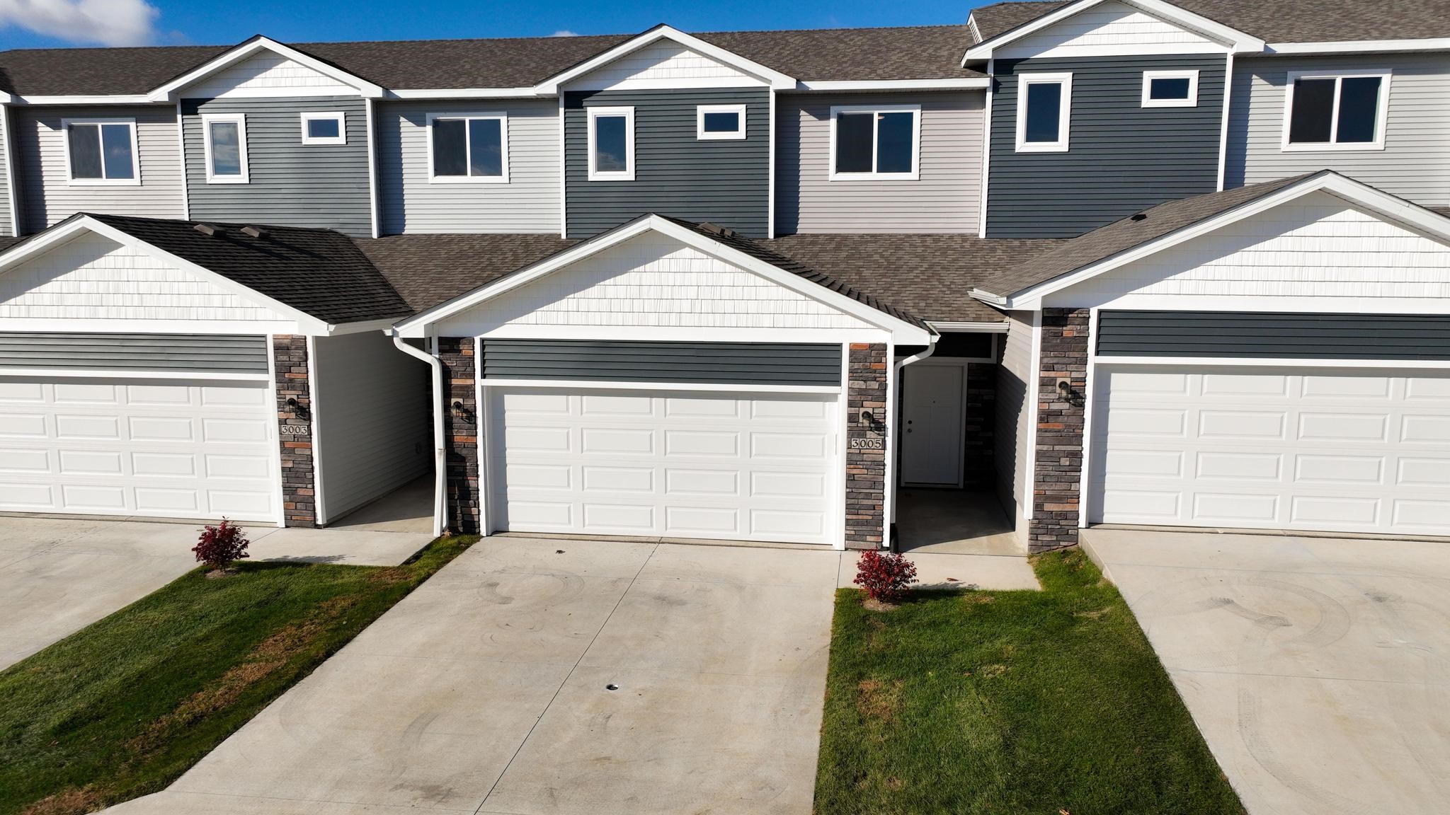 3005 Bracken Place Property Photo 1