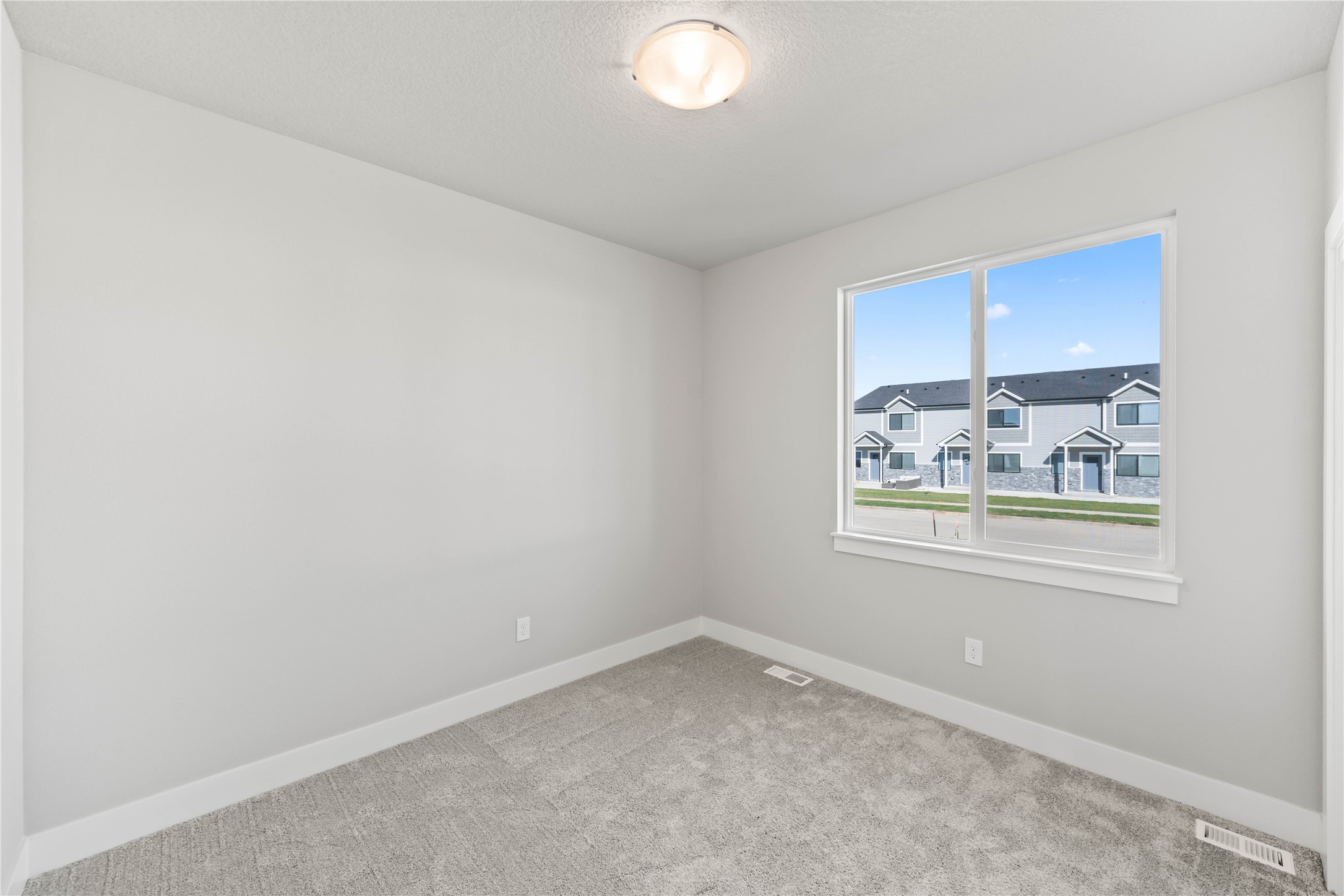 14230 Northpark Drive Property Photo 11