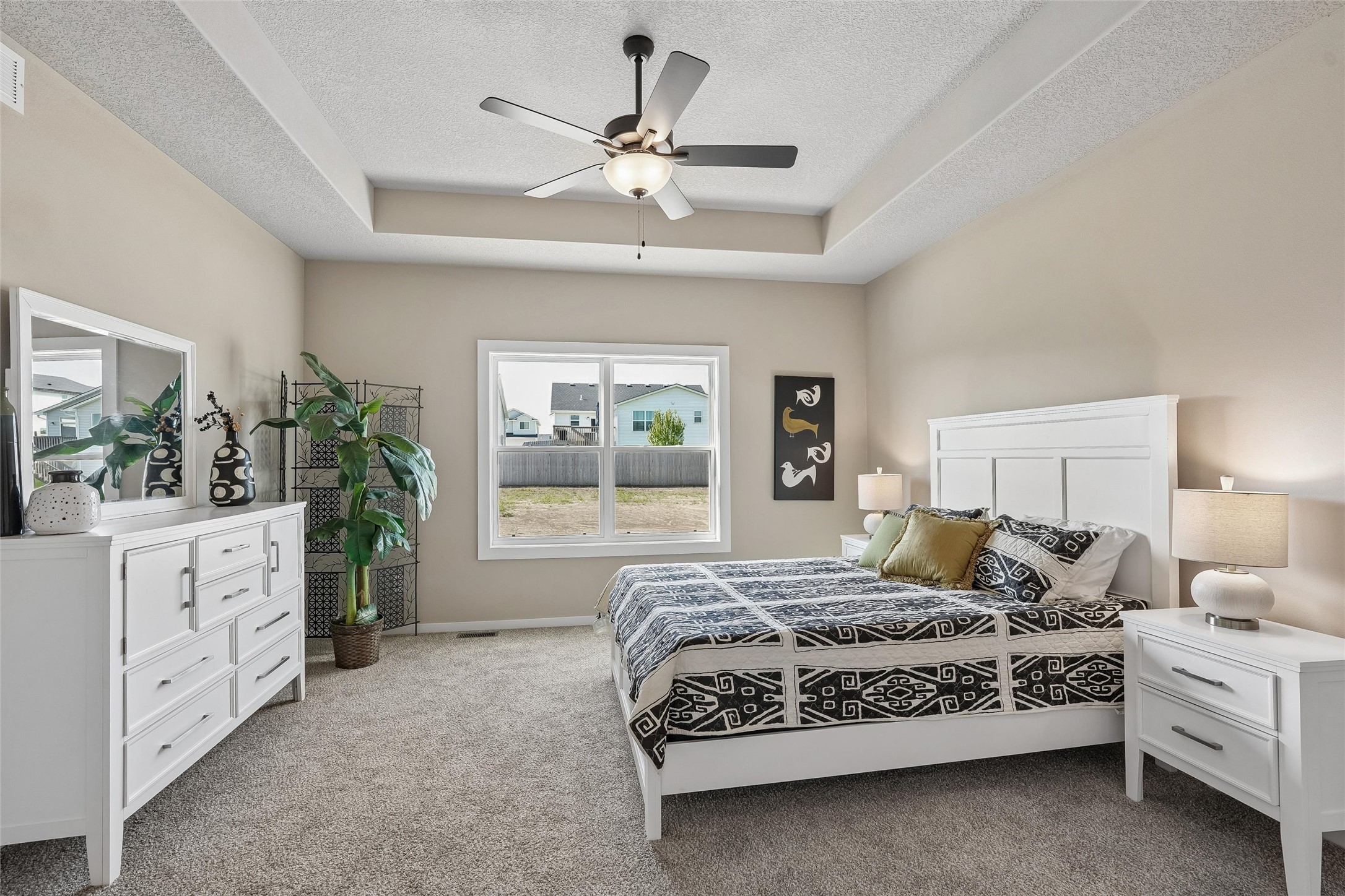 558 Se Hollow Court Property Photo 8