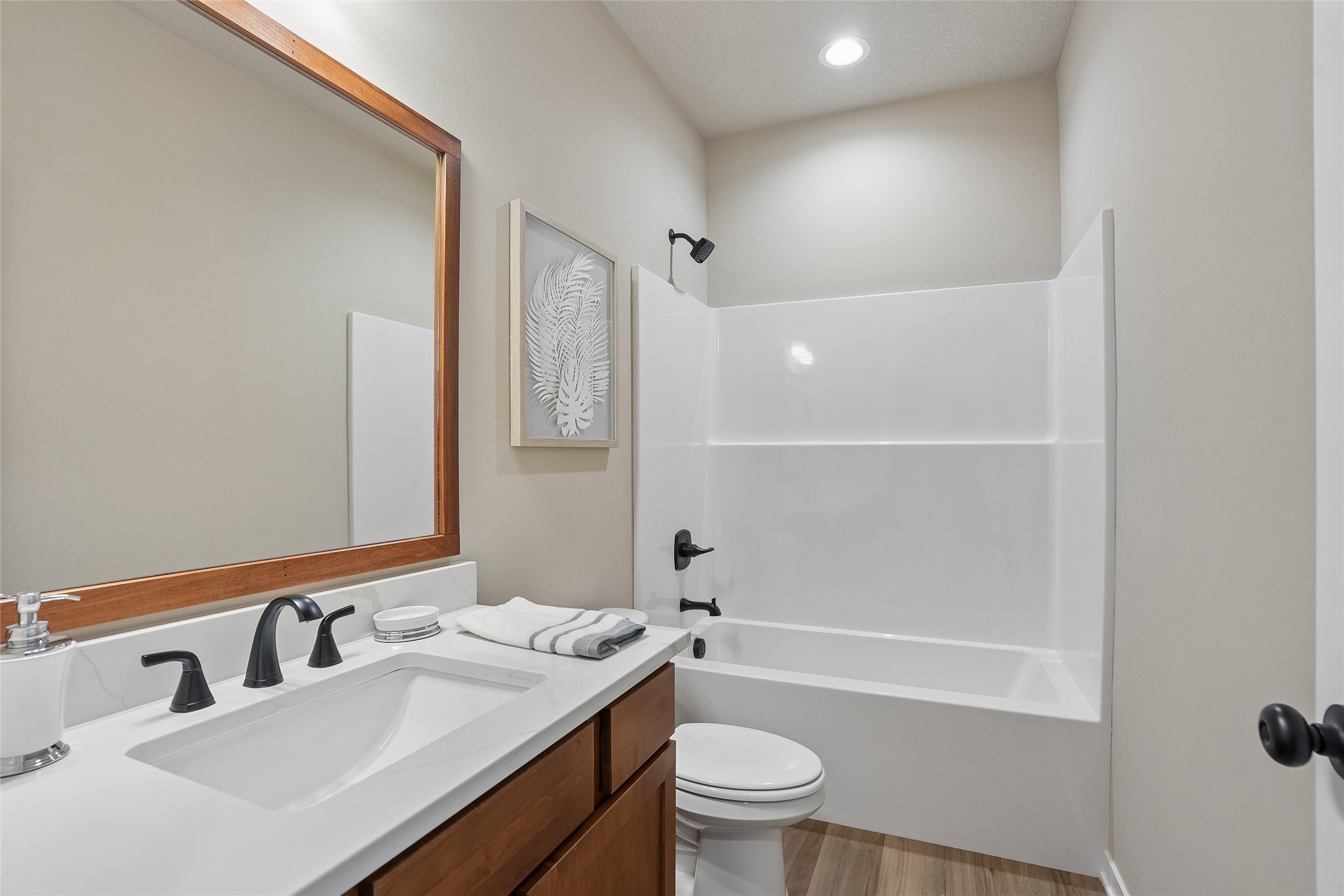 558 Se Hollow Court Property Photo 13