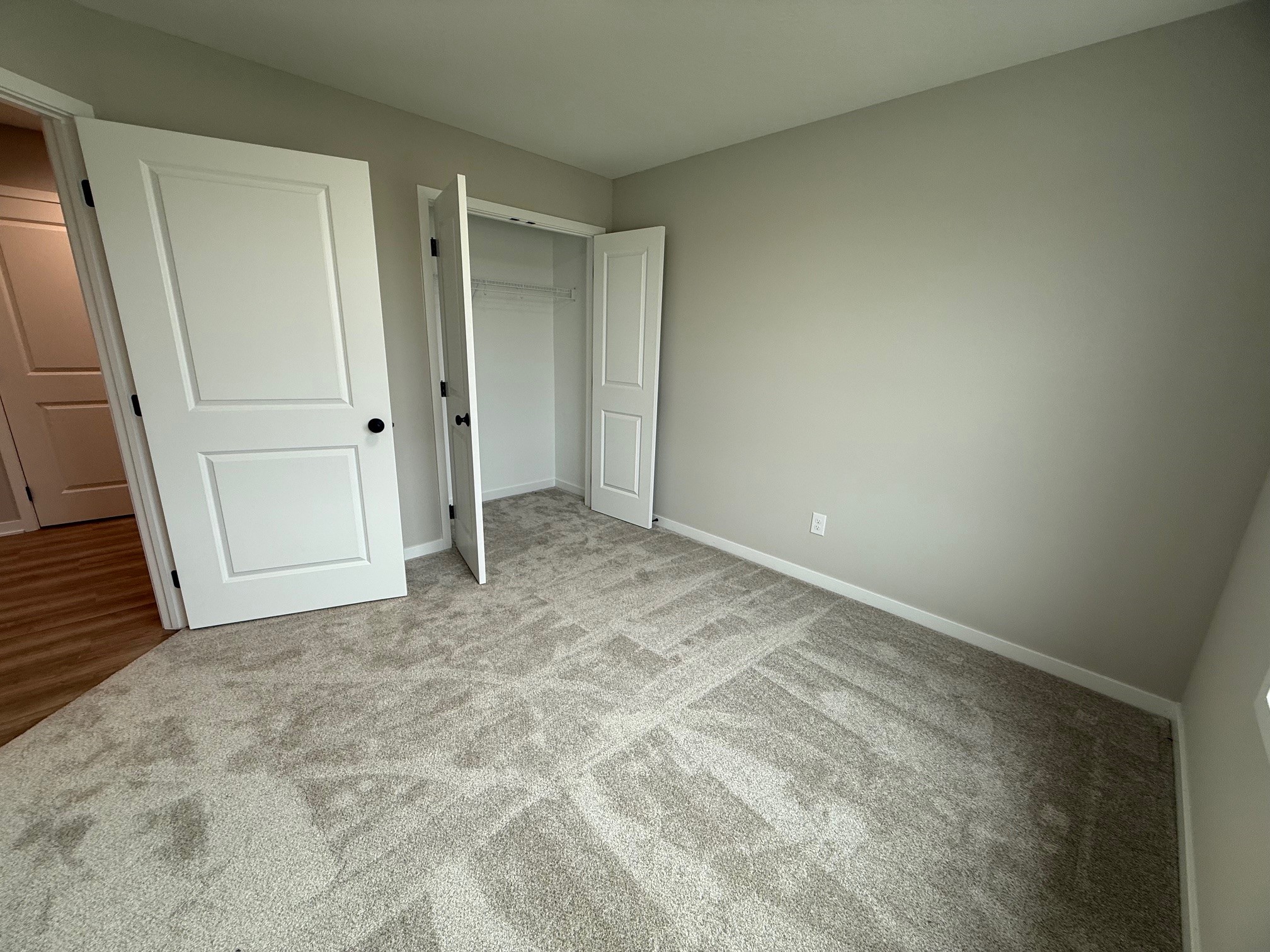 407 W Madison Street Property Photo 8