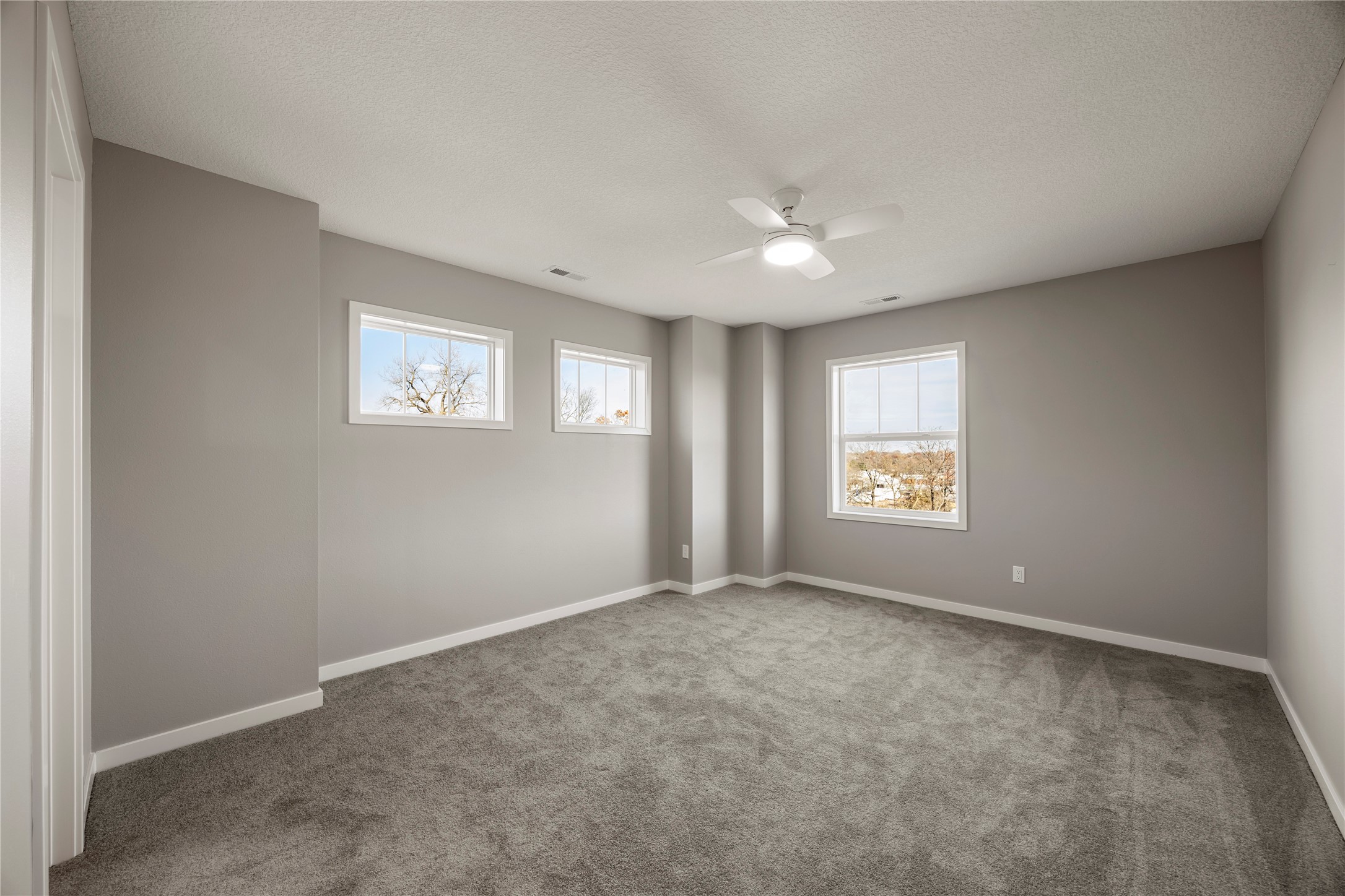 335 Forest Avenue 21 Property Photo 10