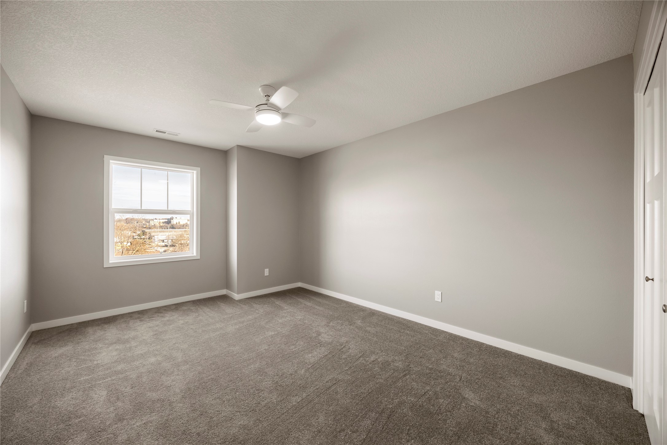 335 Forest Avenue 24 Property Photo 19