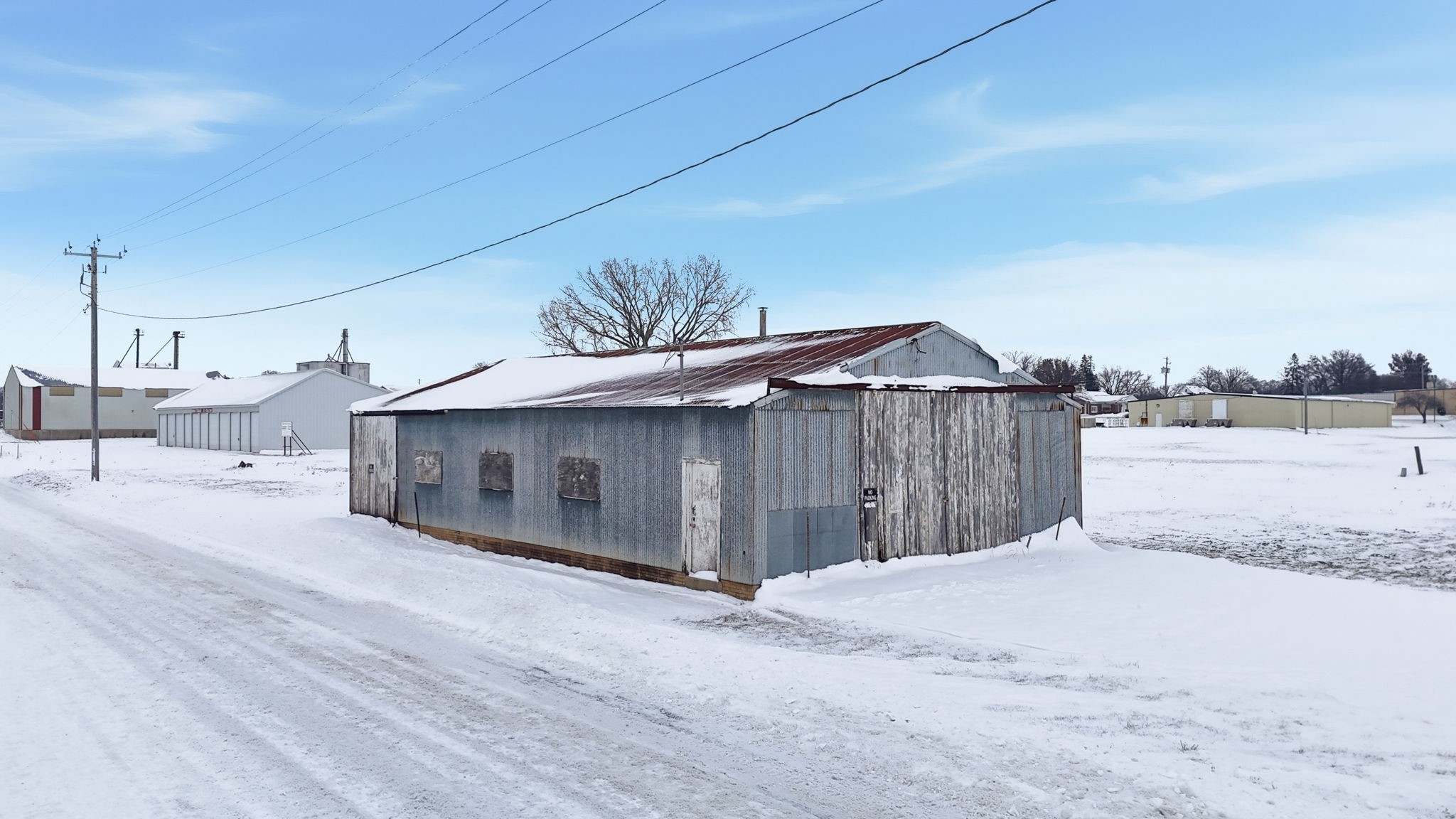 602 W 3rd Street Property Photo 16