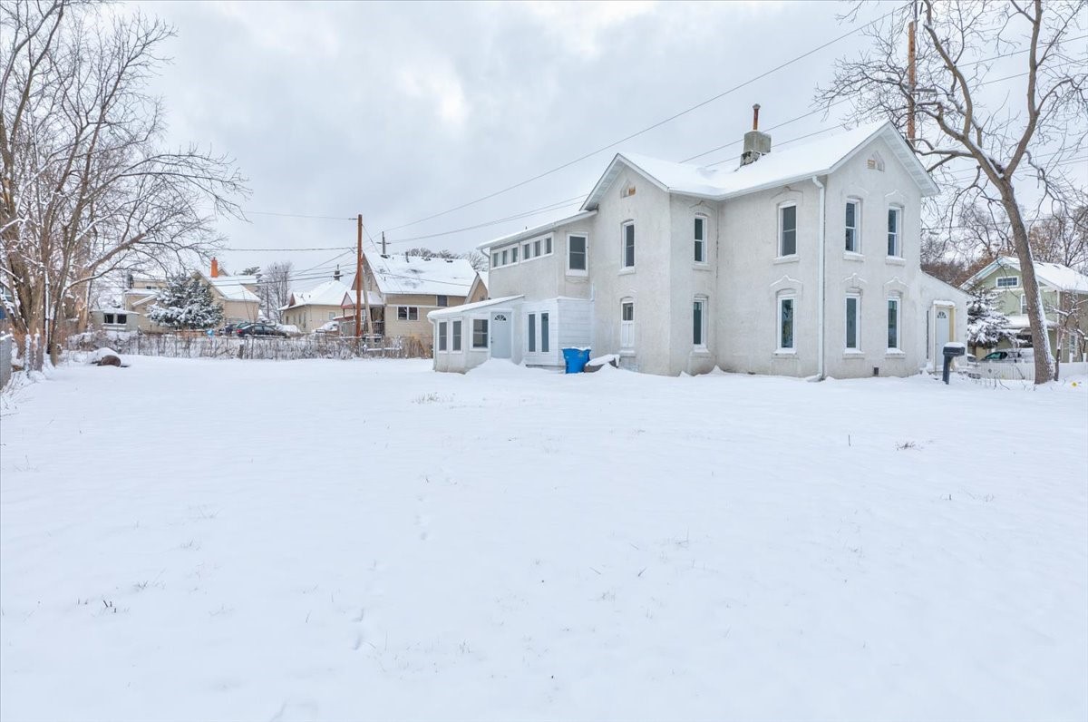 1440 21st Street Property Photo 3