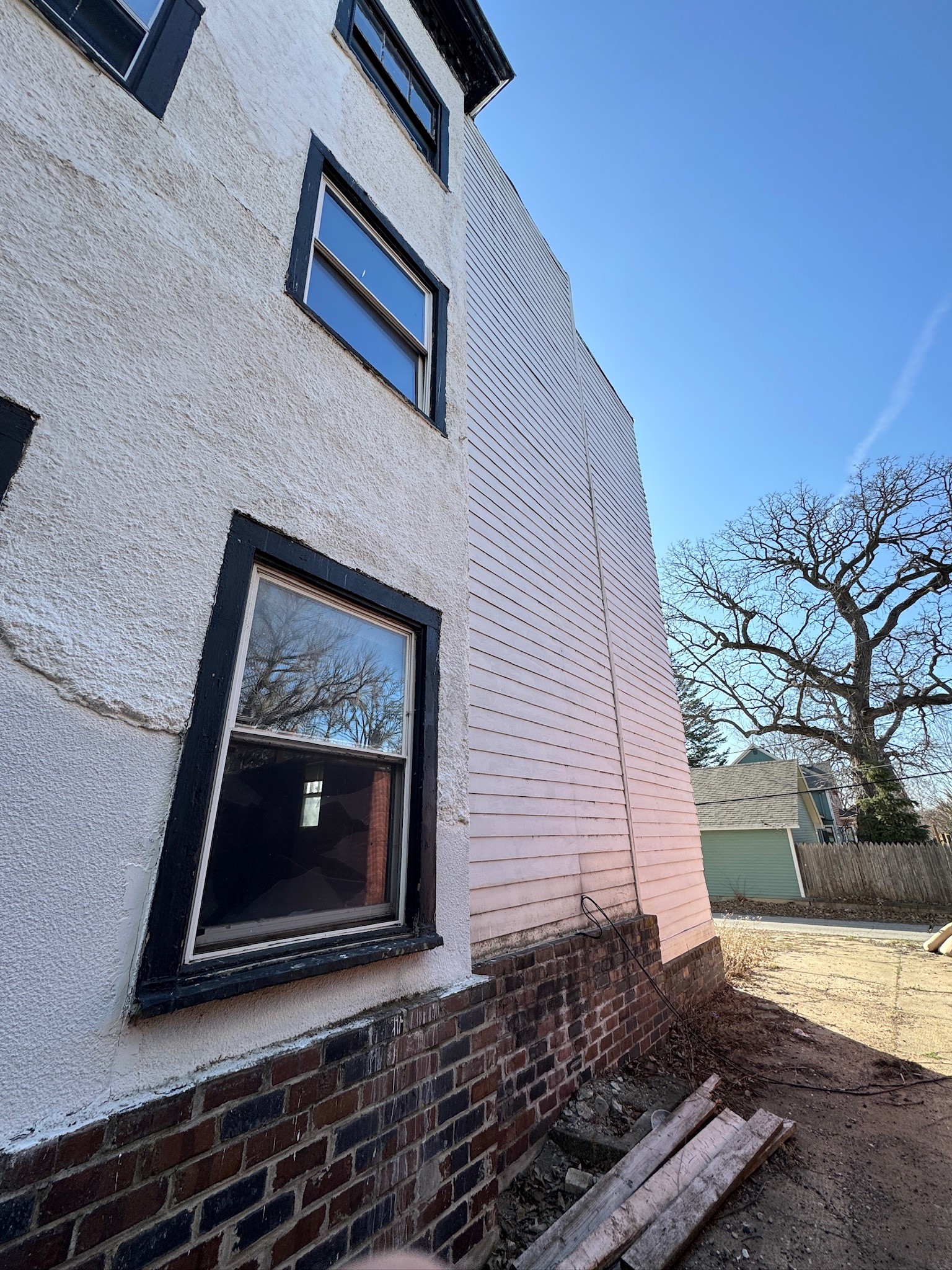 672 19th Street Property Photo 11