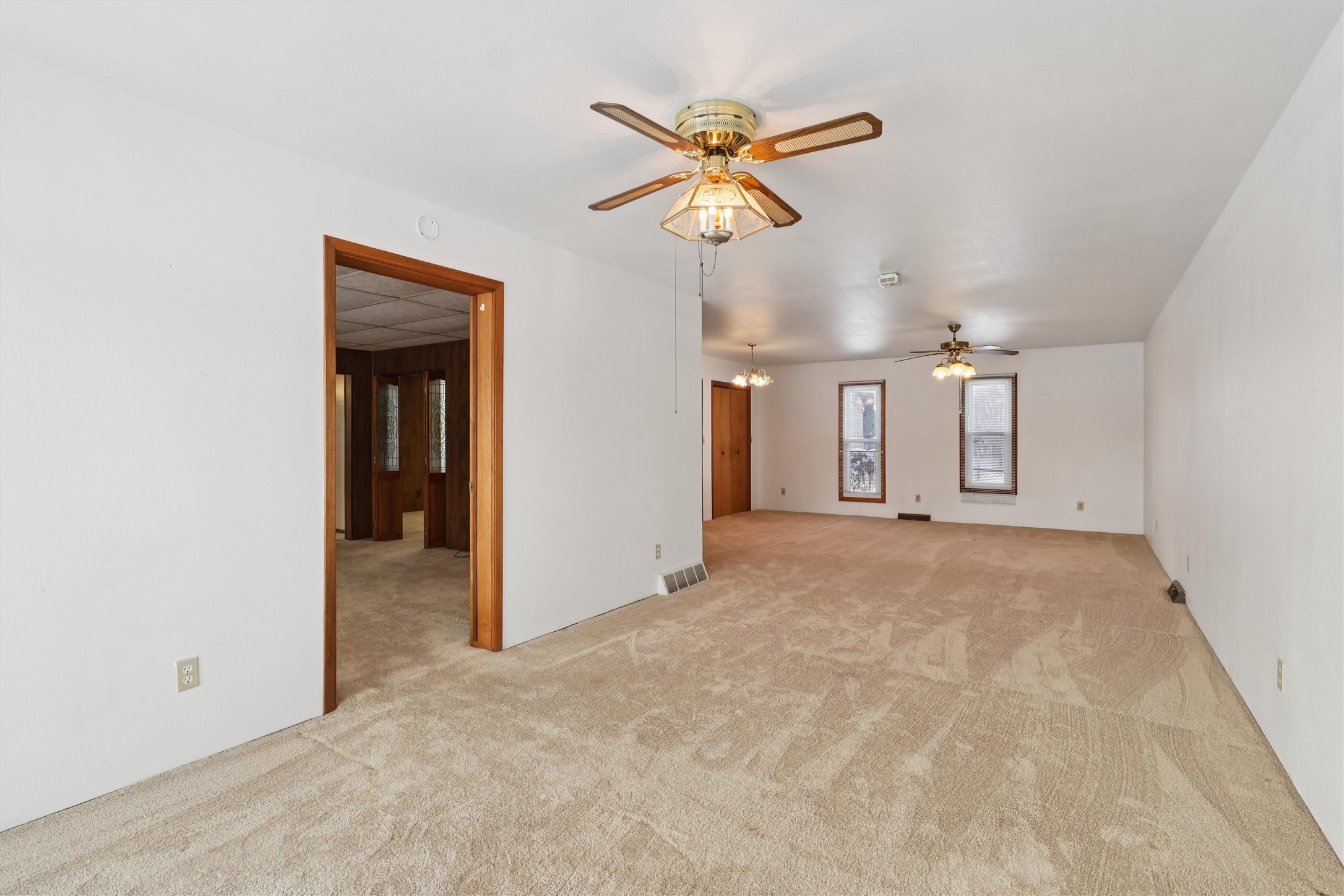 1024 W Summit Street Property Photo 16