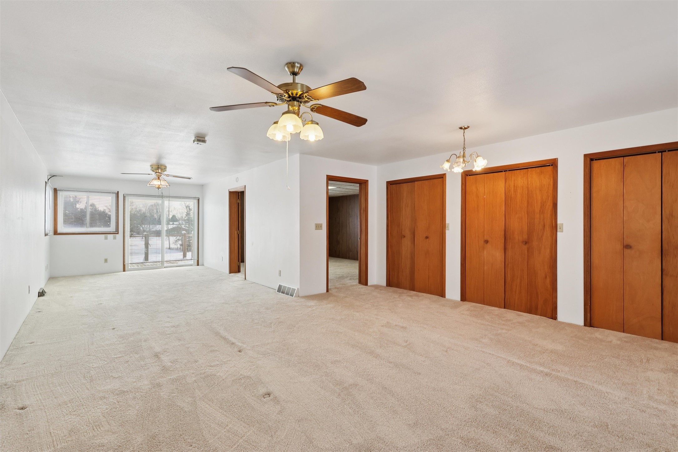 1024 W Summit Street Property Photo 17