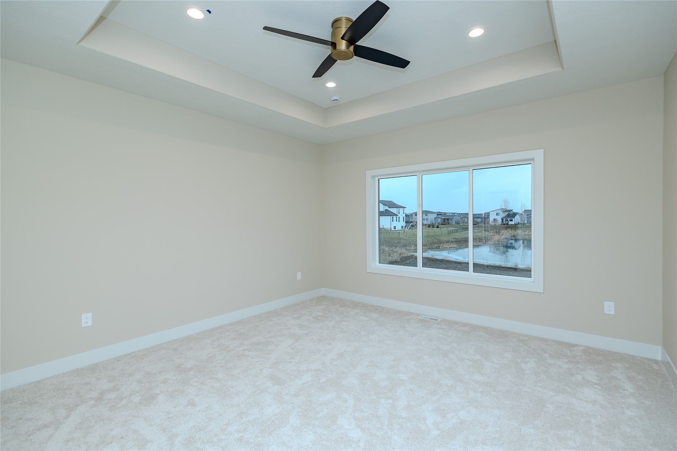 4635 173rd Street Property Photo 9
