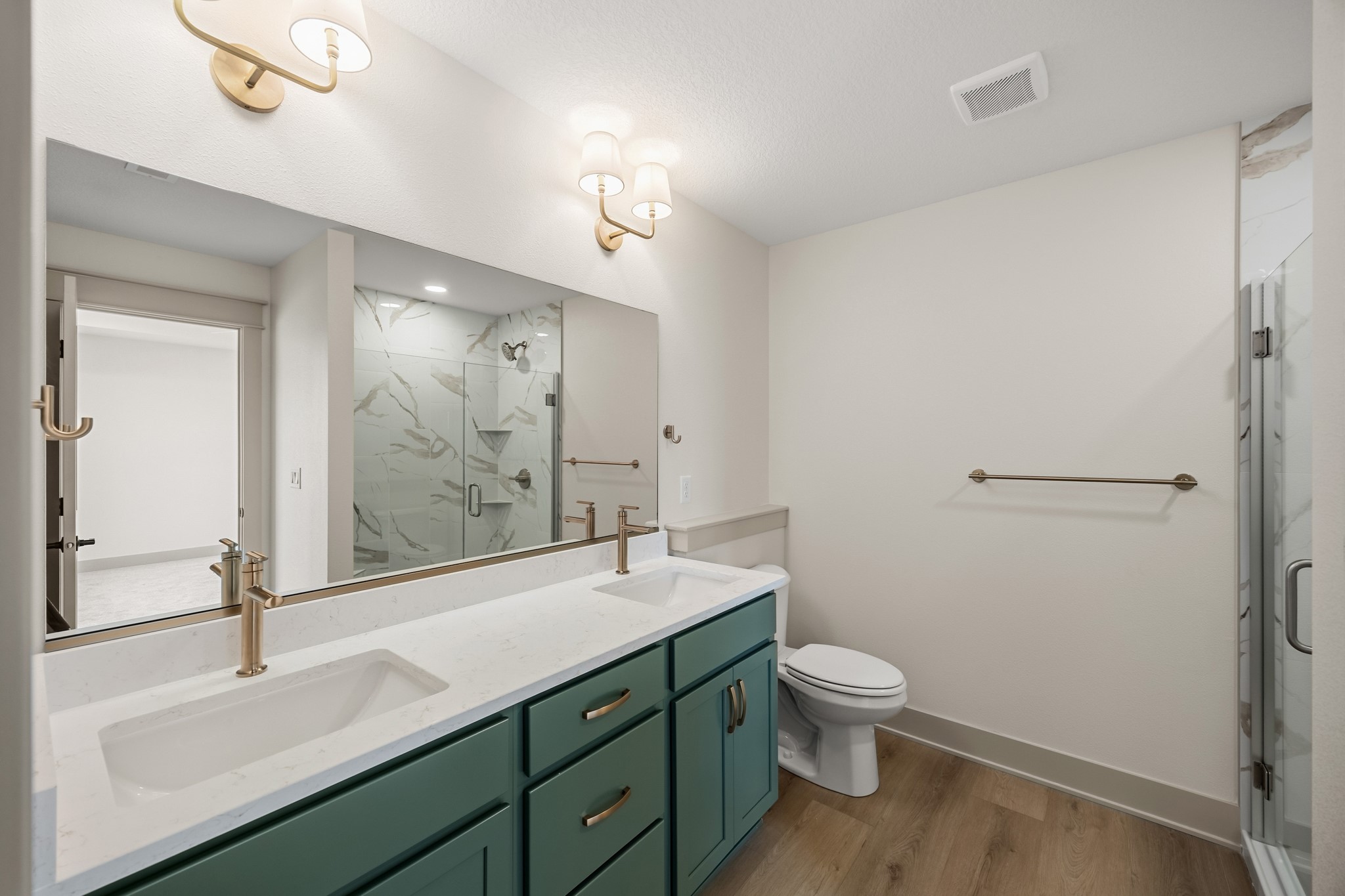 434 Venice Avenue Property Photo 20