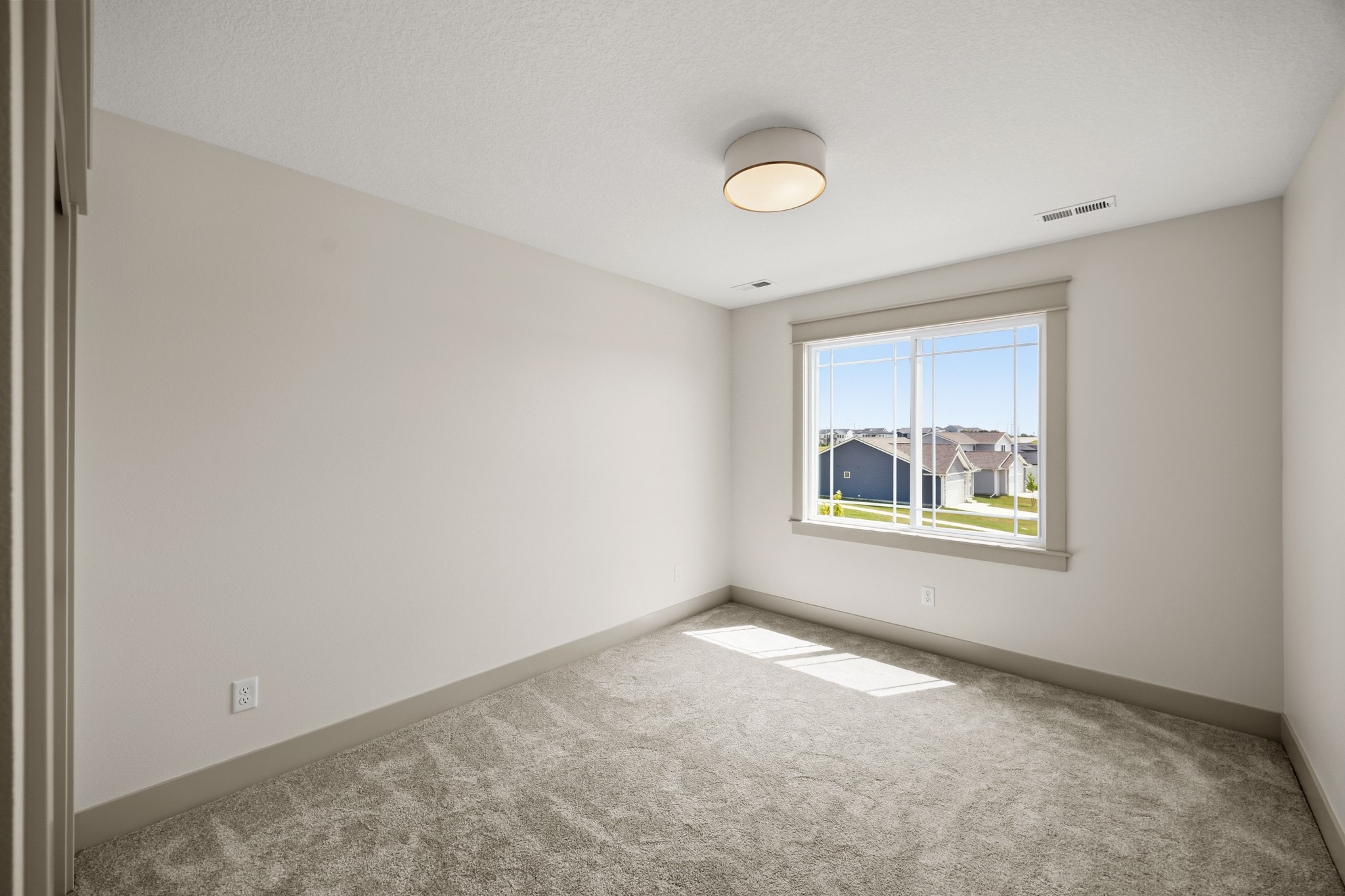 434 Venice Avenue Property Photo 24