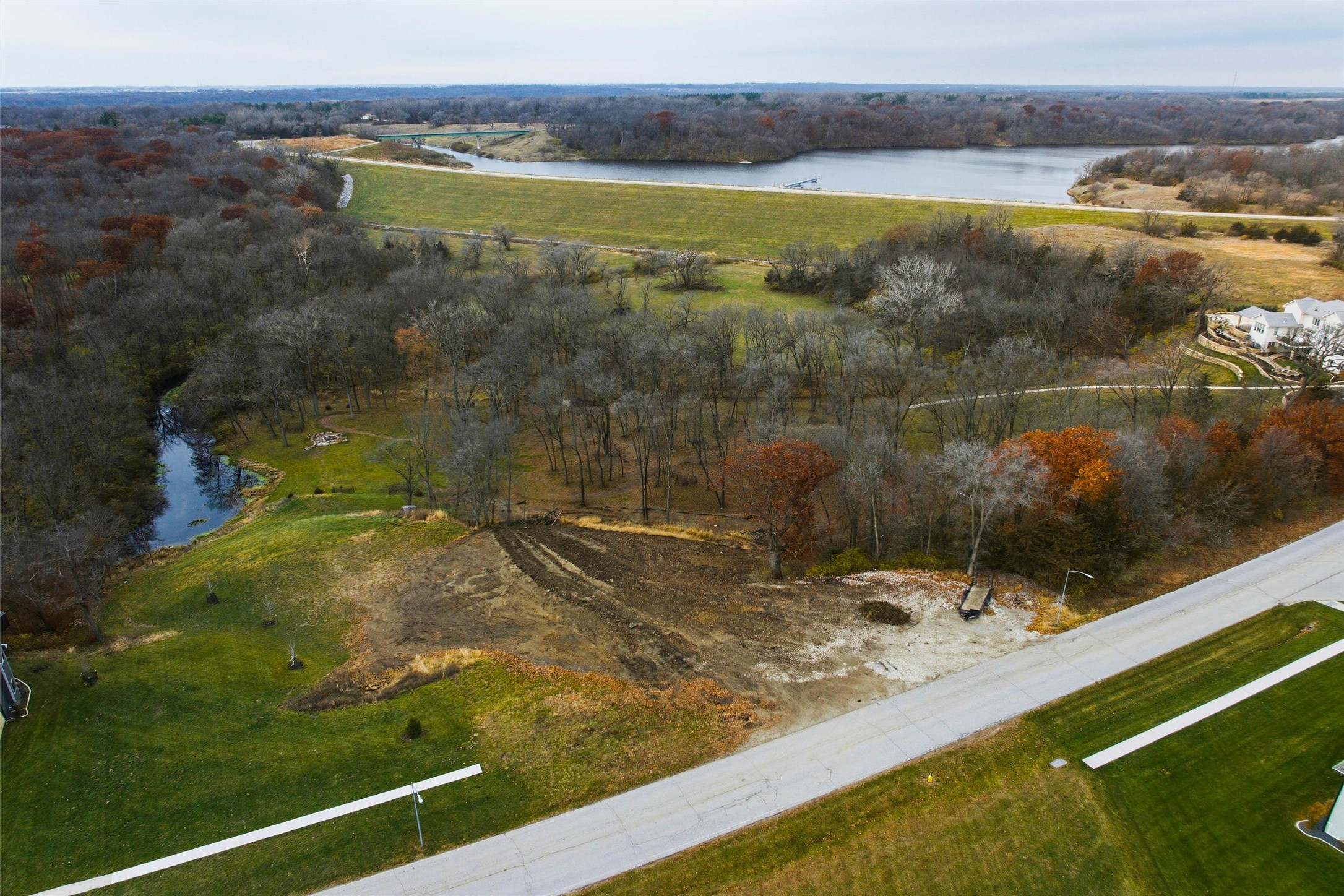 1360 Nw Hugg Drive Property Photo 8