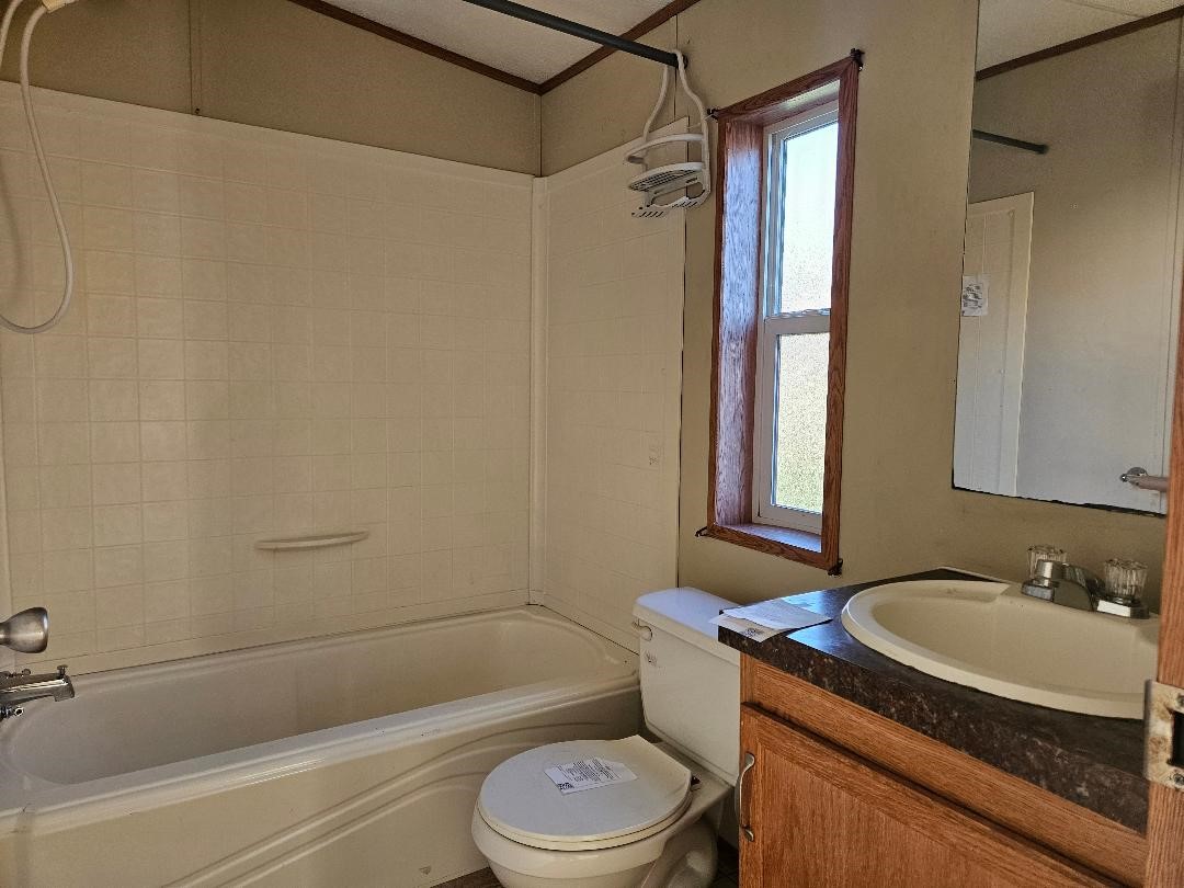 302 W South Street Property Photo 10