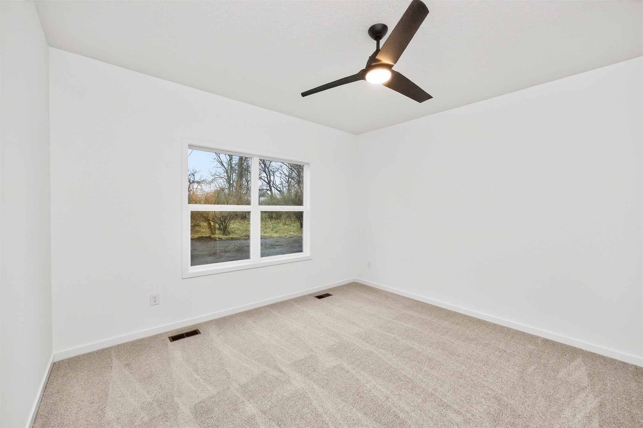 1028 Nw Macarthur Lane Property Photo 11