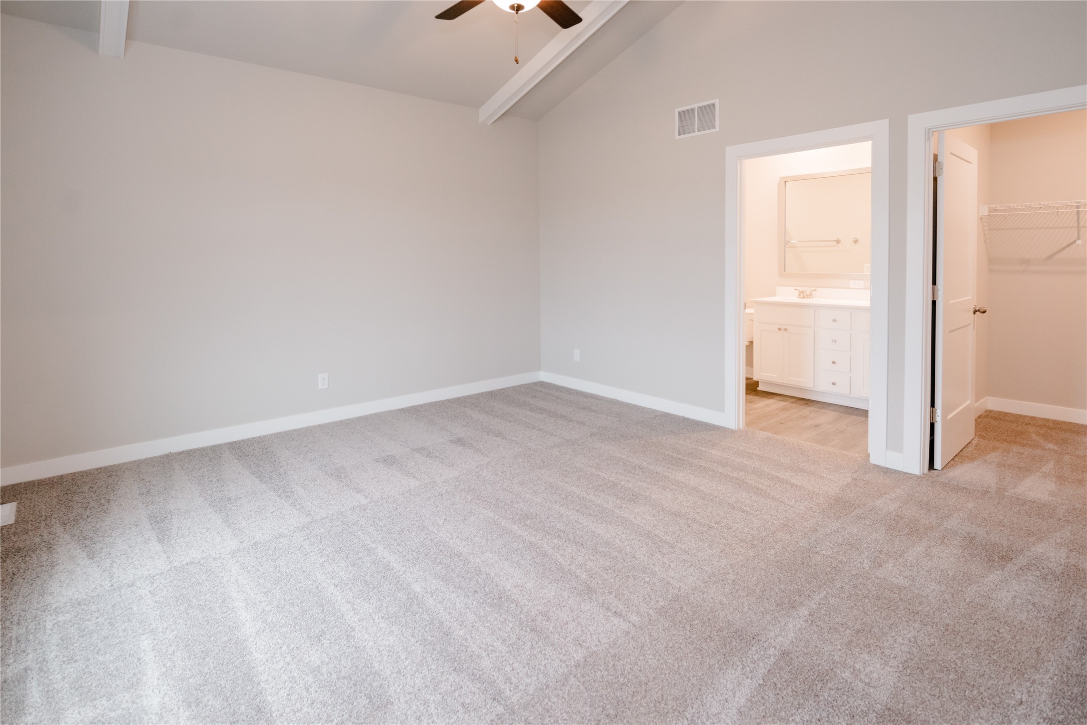 1695 20th Avenue Se Property Photo 5