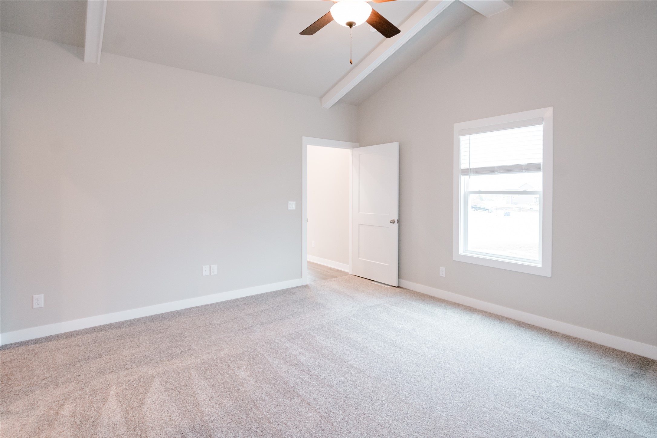 1695 20th Avenue Se Property Photo 9