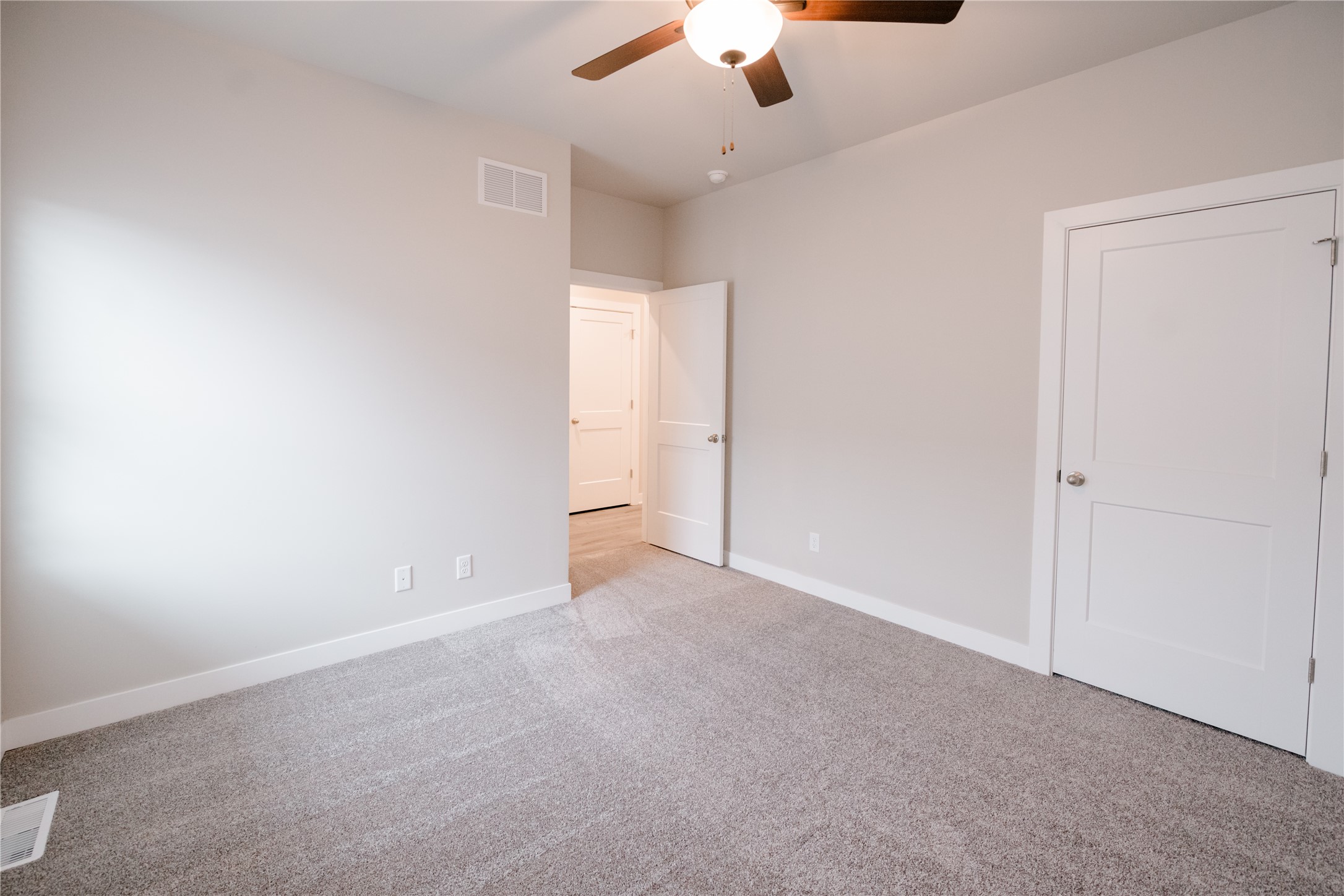 1695 20th Avenue Se Property Photo 15