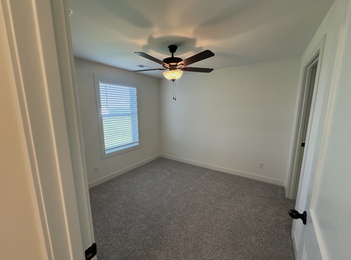 1677 22nd Avenue Se Property Photo 17
