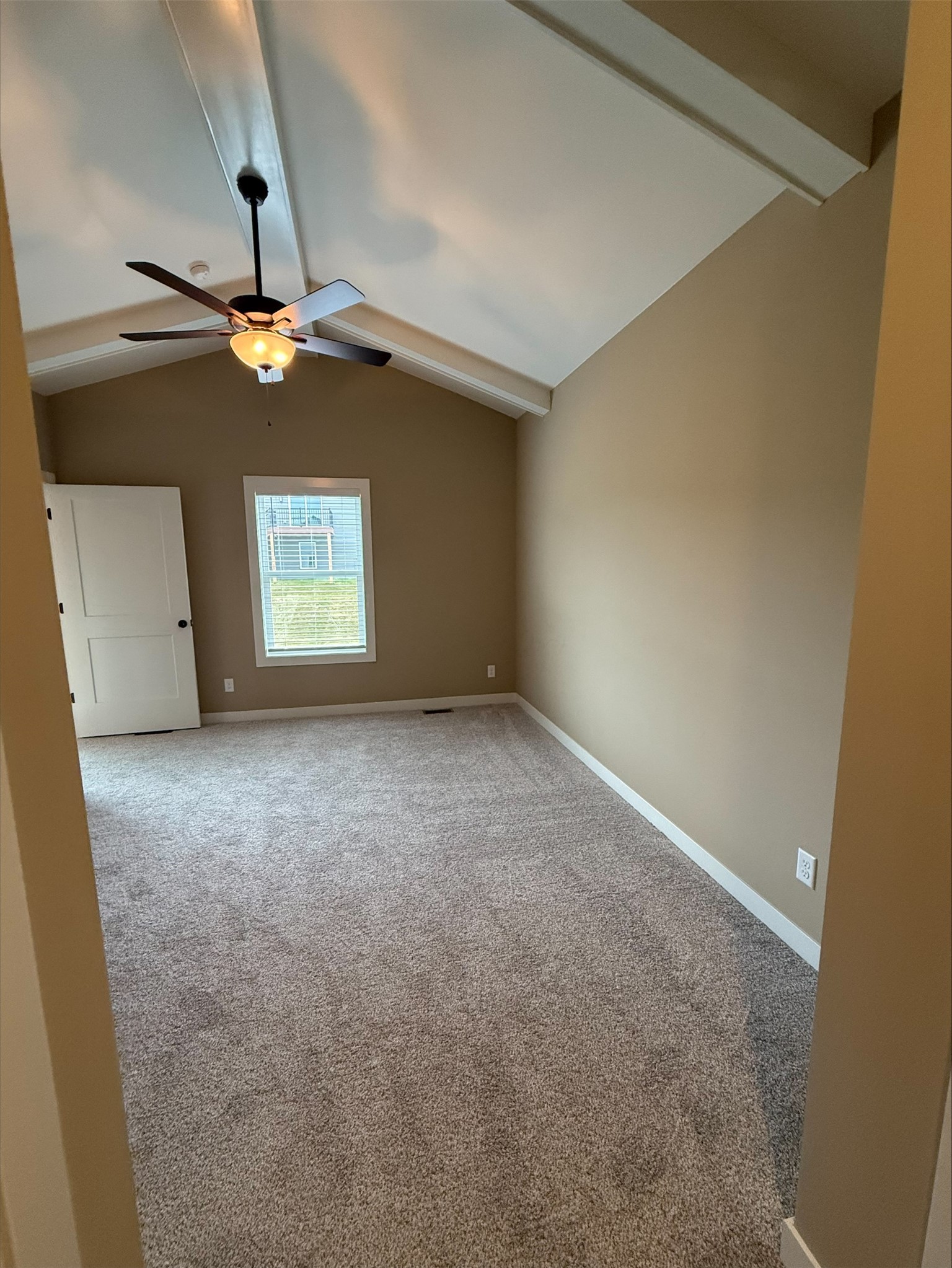 1666 22nd Avenue Se Property Photo 4