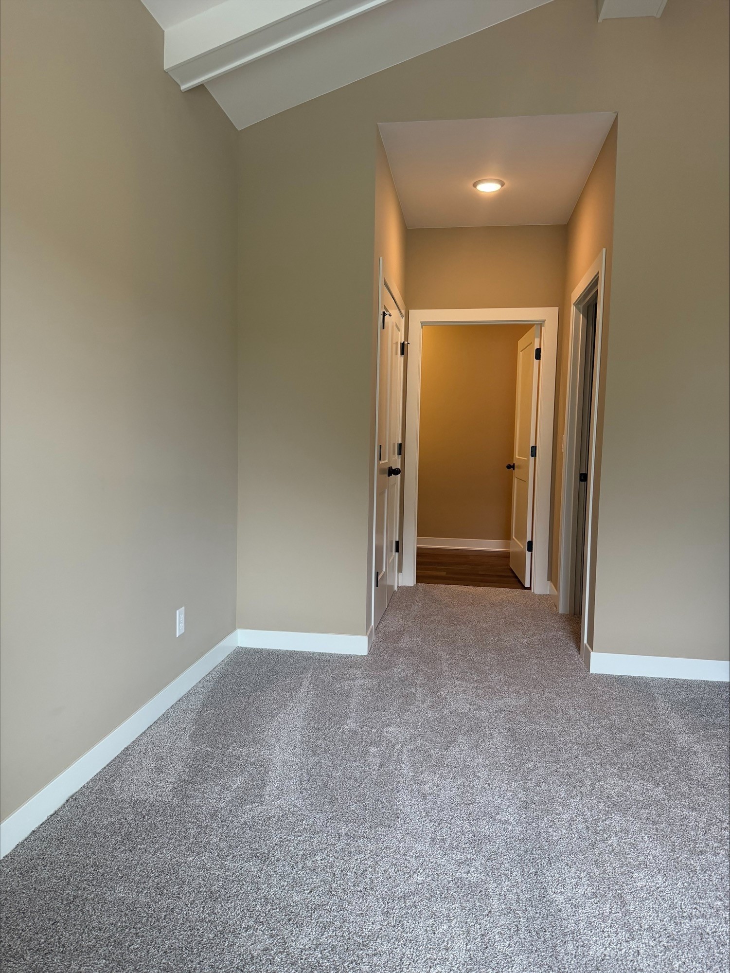 1666 22nd Avenue Se Property Photo 14